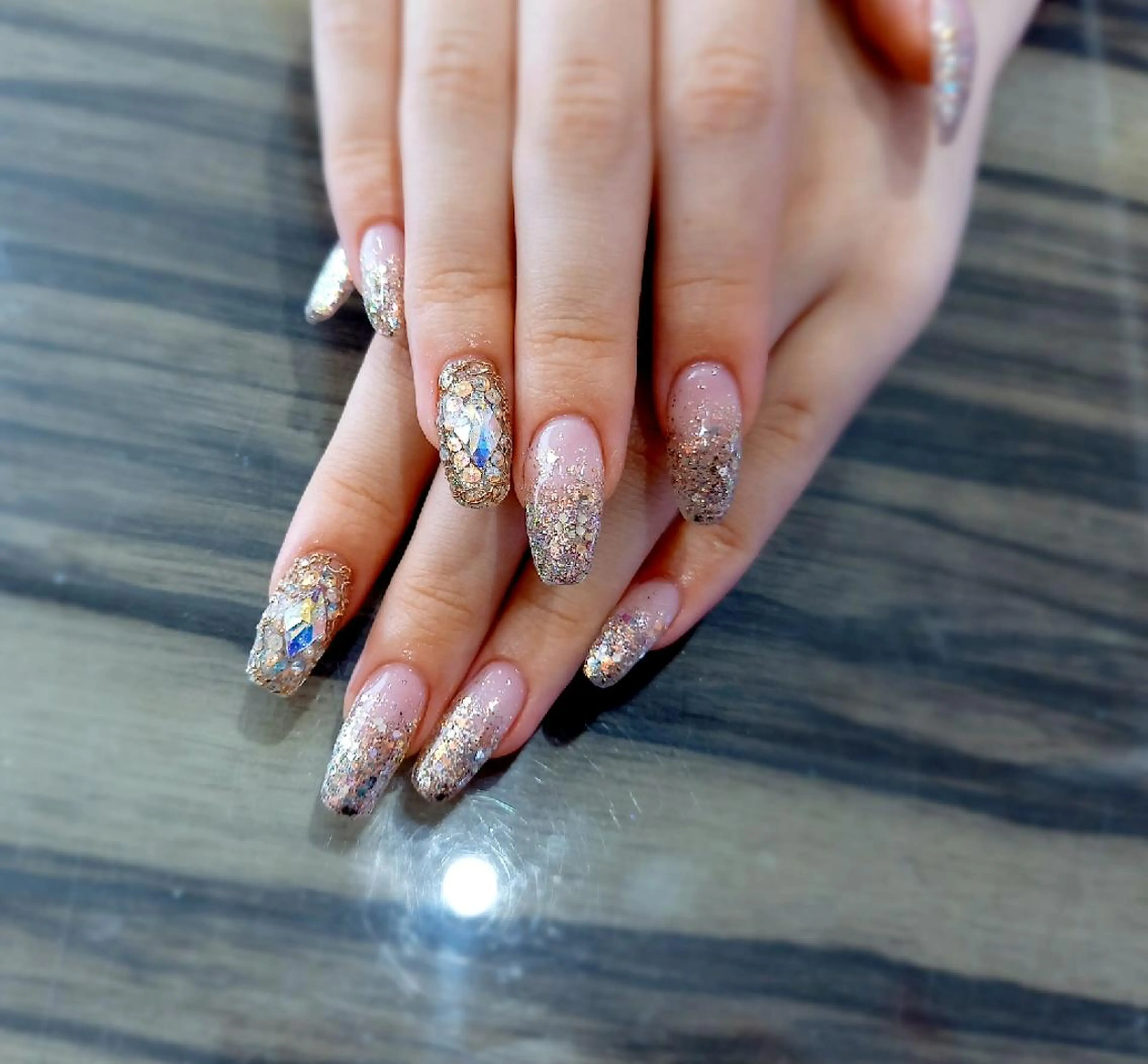 ネイル ストーンネイル ハンドネイル Progress Nailのネイルデザイン