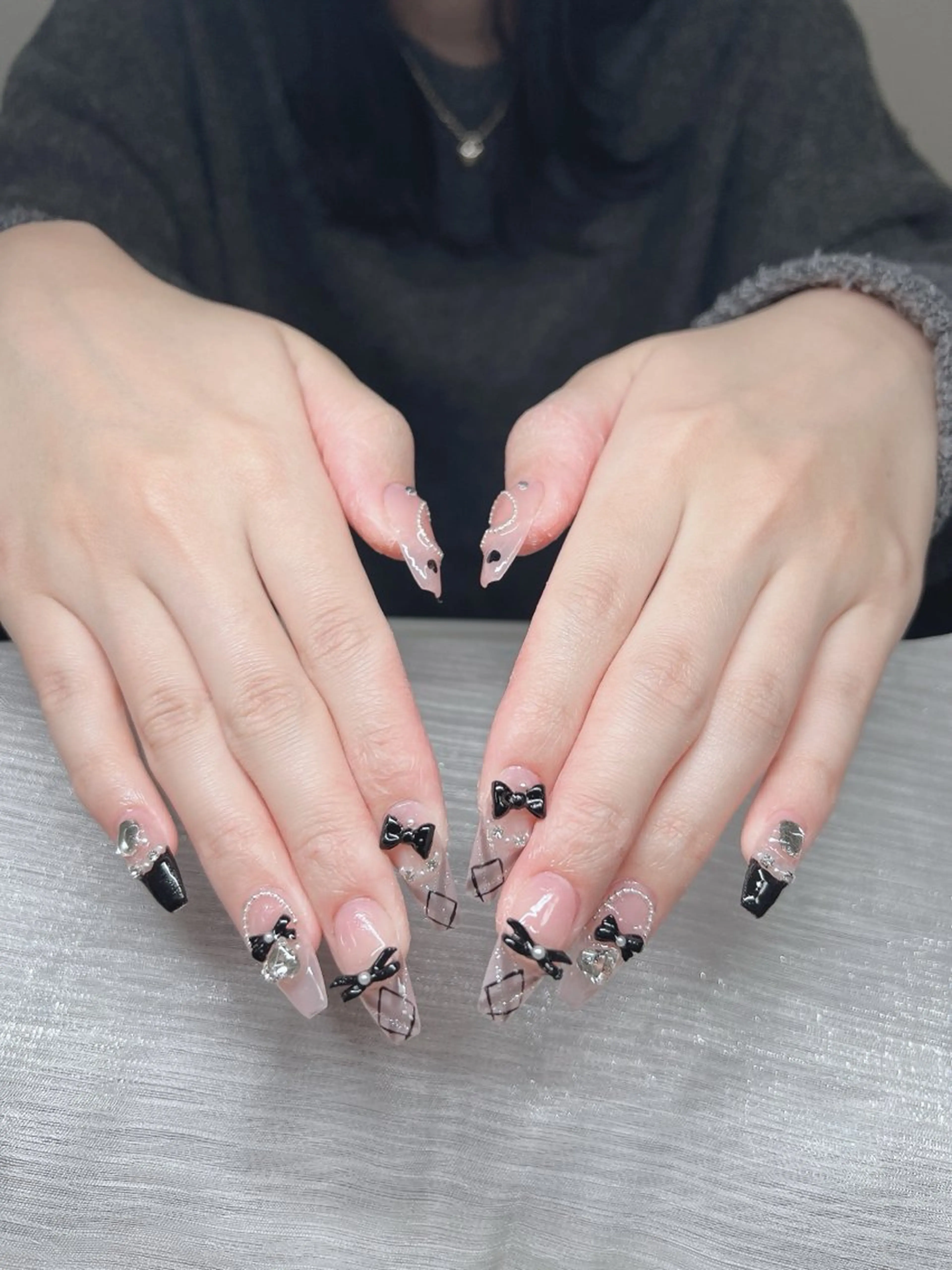 ネイル 長さ出し グラデーション 卒業式 キラキラネイル マグネットネイル Lee Nails チップ長さだし専門店のネイルデザイン