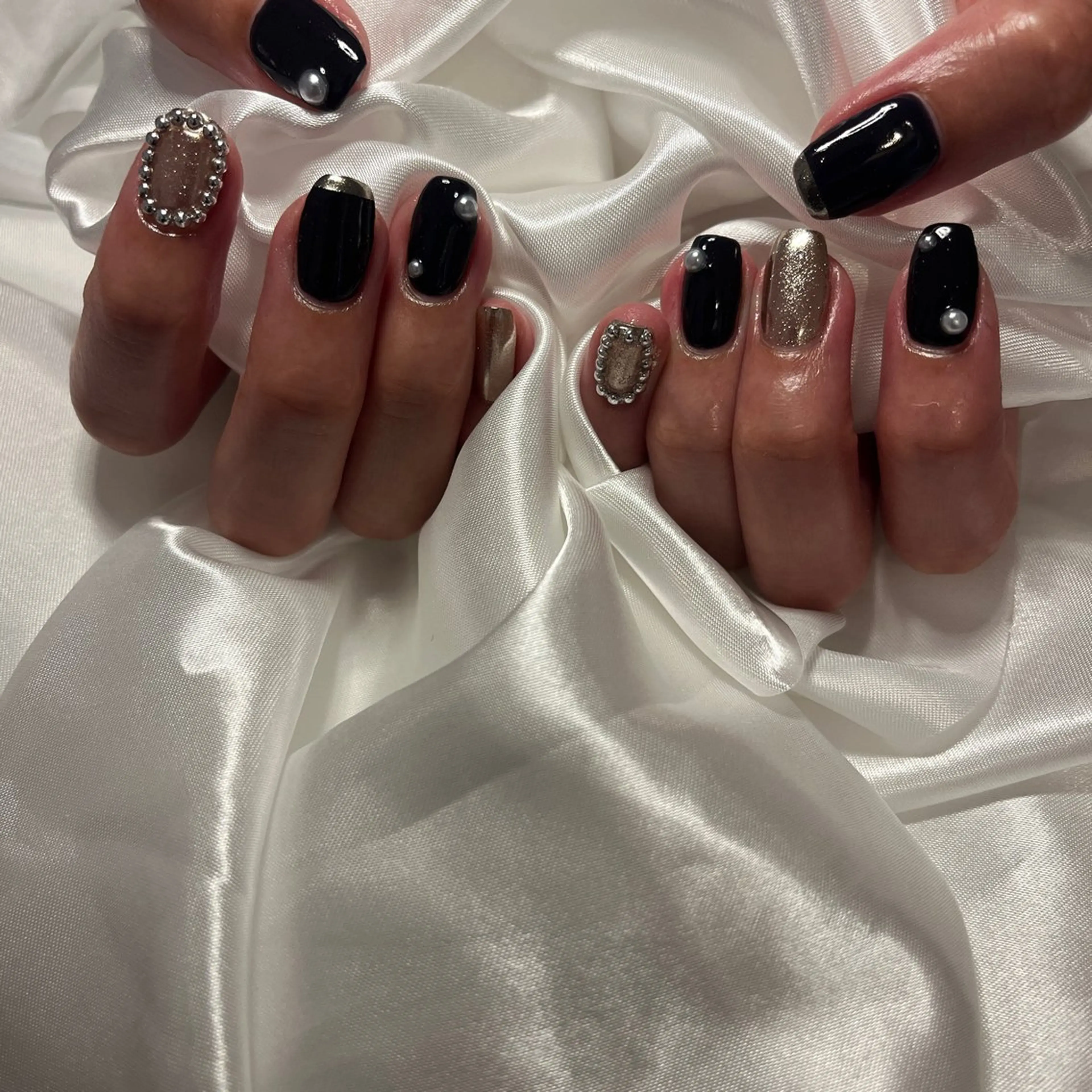 ネイル ジェルネイル ワンカラーネイル パラジェル 冬ネイル ハンドネイル nail slow.のネイルデザイン