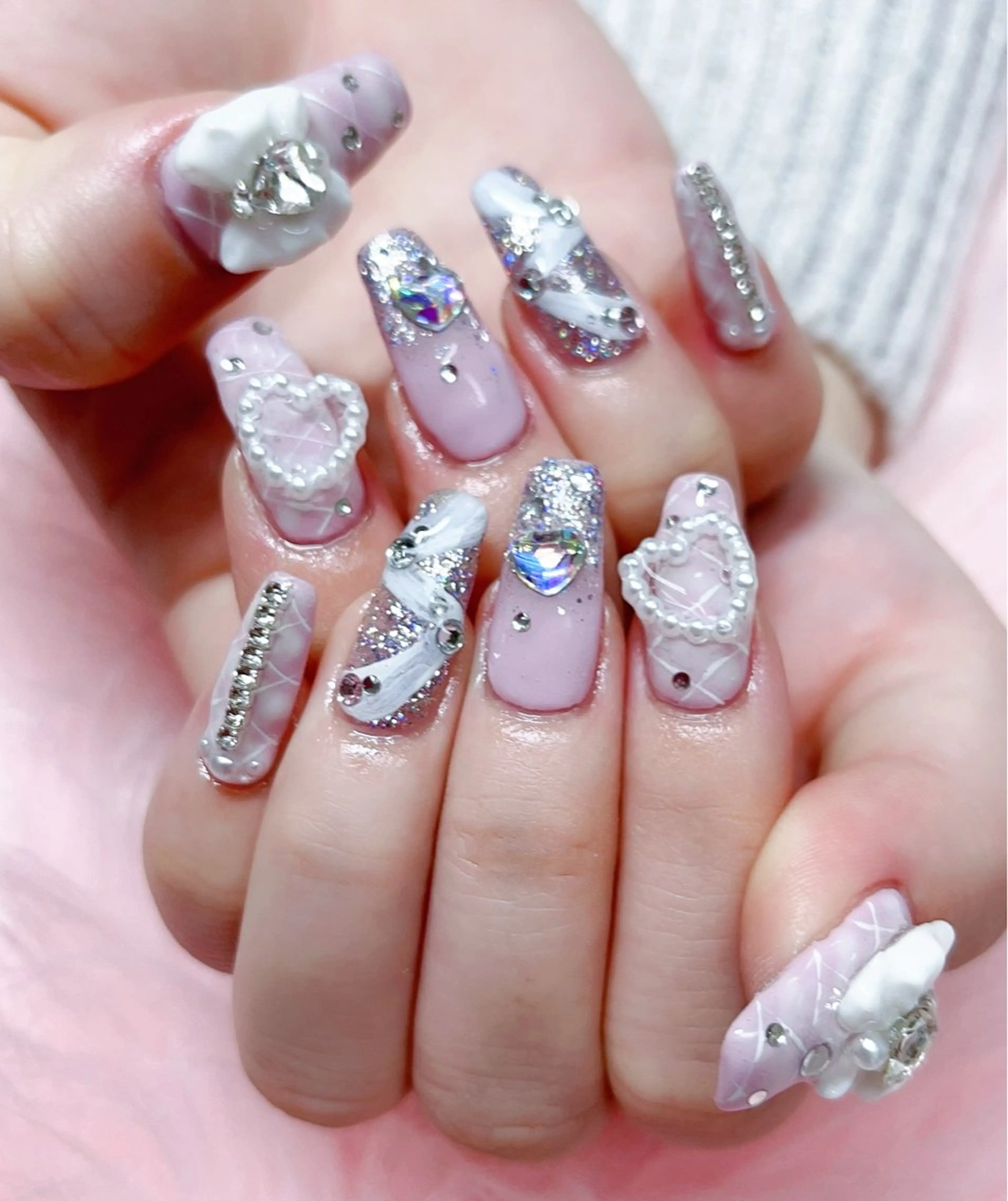 ネイル ハンドネイル MoonNail ユリ🌸のネイルデザイン