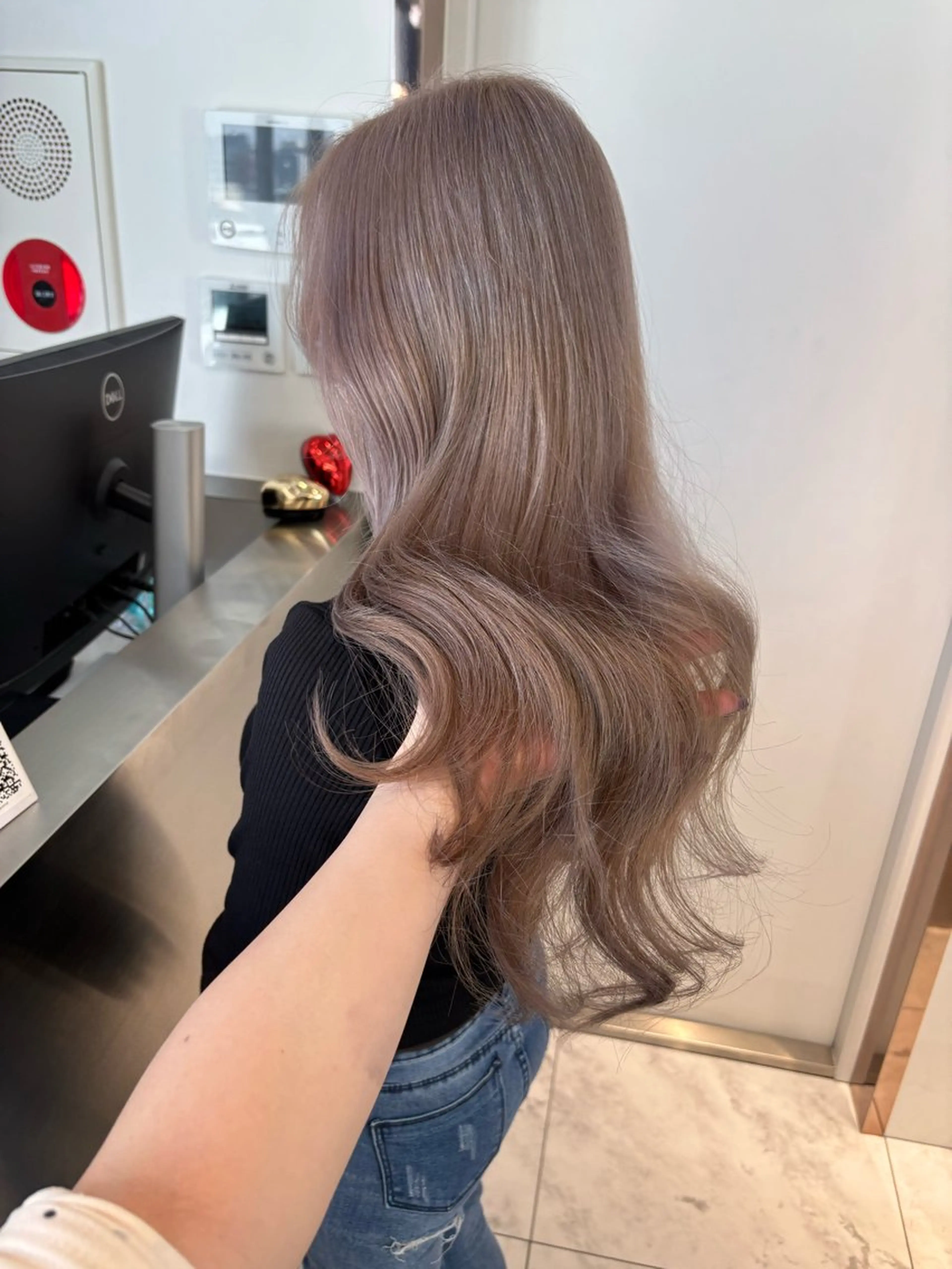 ミディアム カラー ブリーチ ボブ 韓国風ヘア レイヤーカット トリートメント ヘアカラー rina／ベージュ ワンホン/韓国ヘアのヘアスタイル