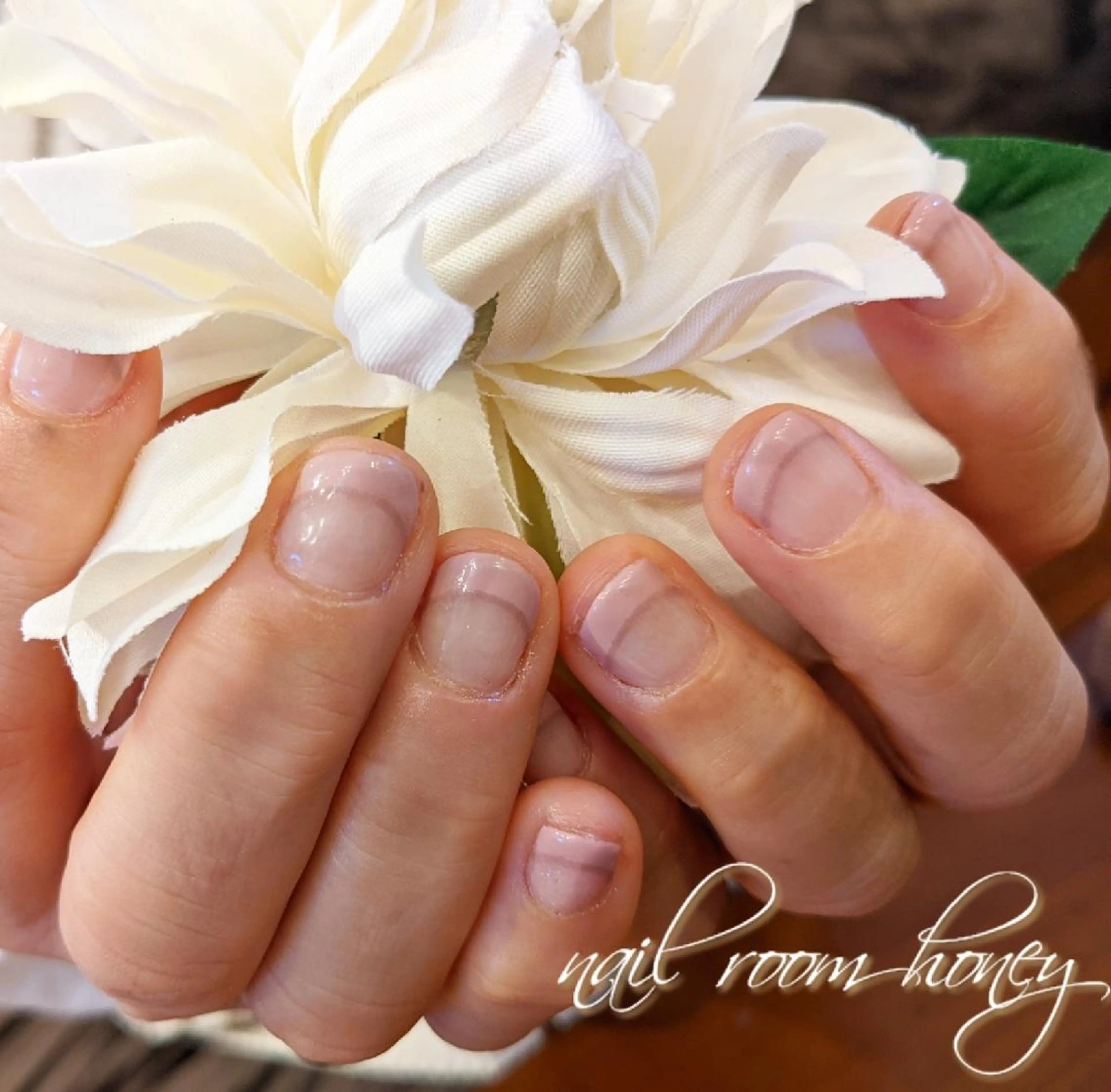 ネイル フレンチネイル nail room  honeyのネイルデザイン