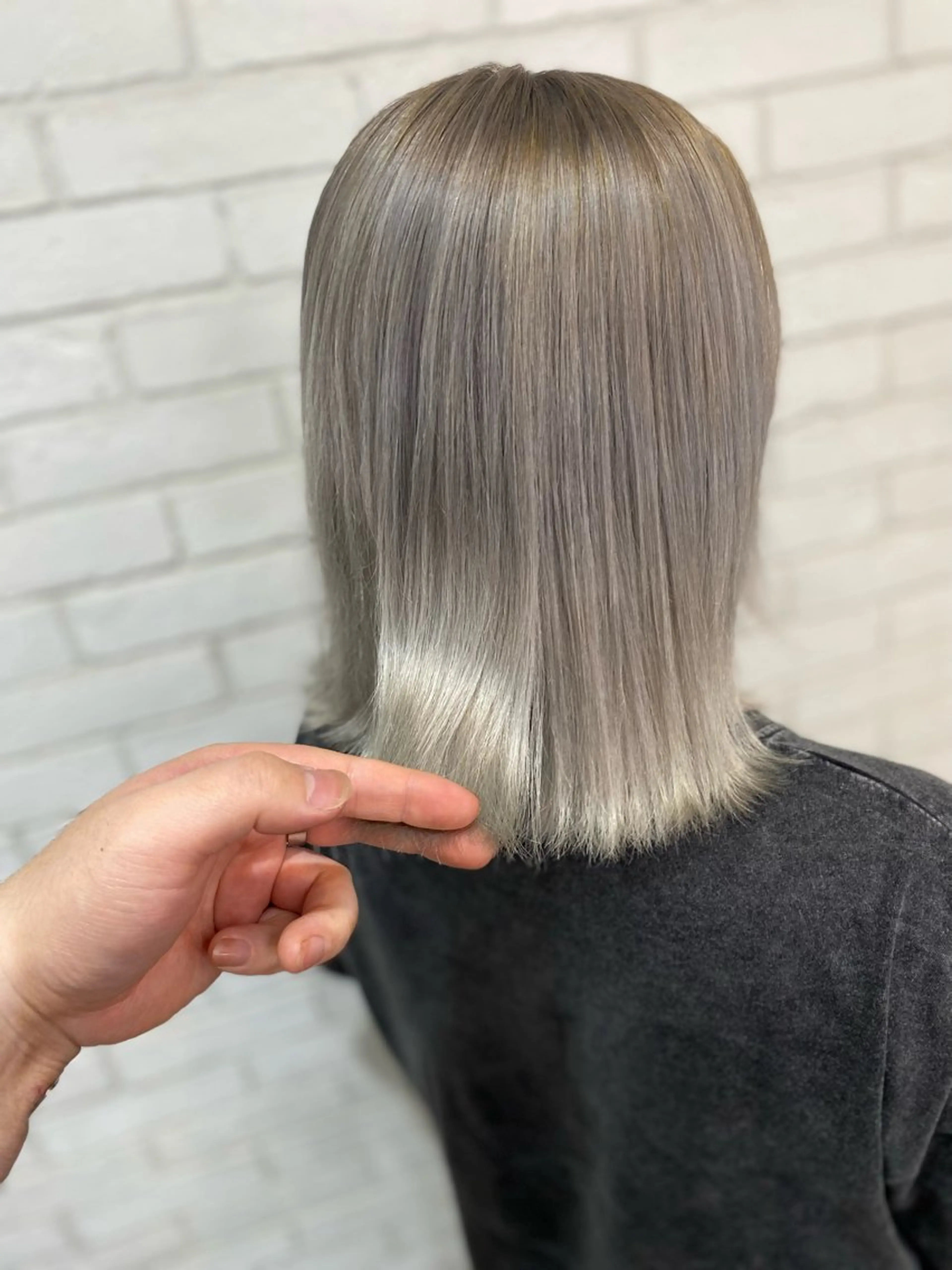 ミディアム カラー ヘアカラー トリートメント ヨシダ フミノリのヘアスタイル