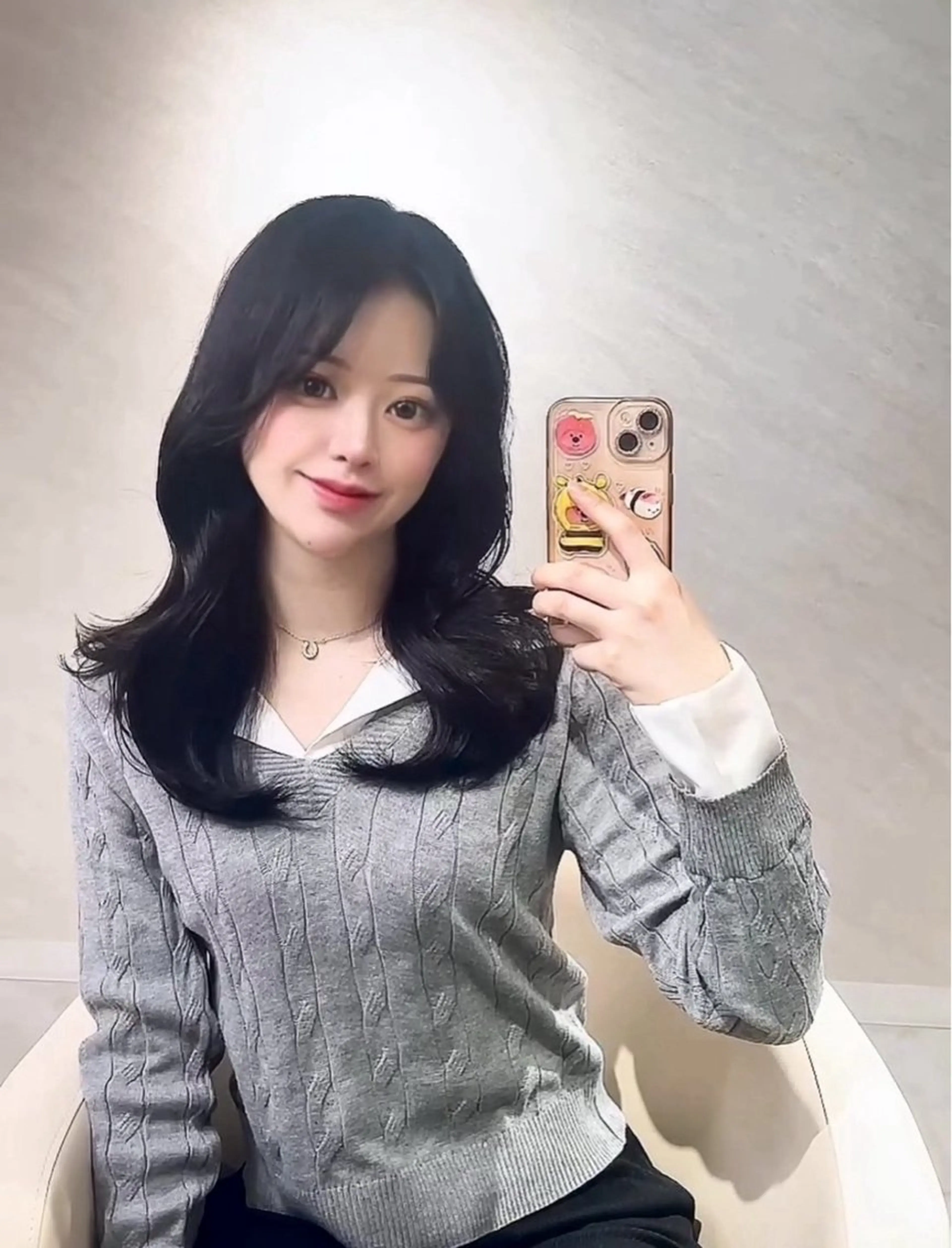 ロング 顔まわりレイヤー 韓国風ヘア レイヤーカット 小顔カット カット ヘアカラー トリートメント 韓国×髪質改善 蓮池 翼のヘアスタイル