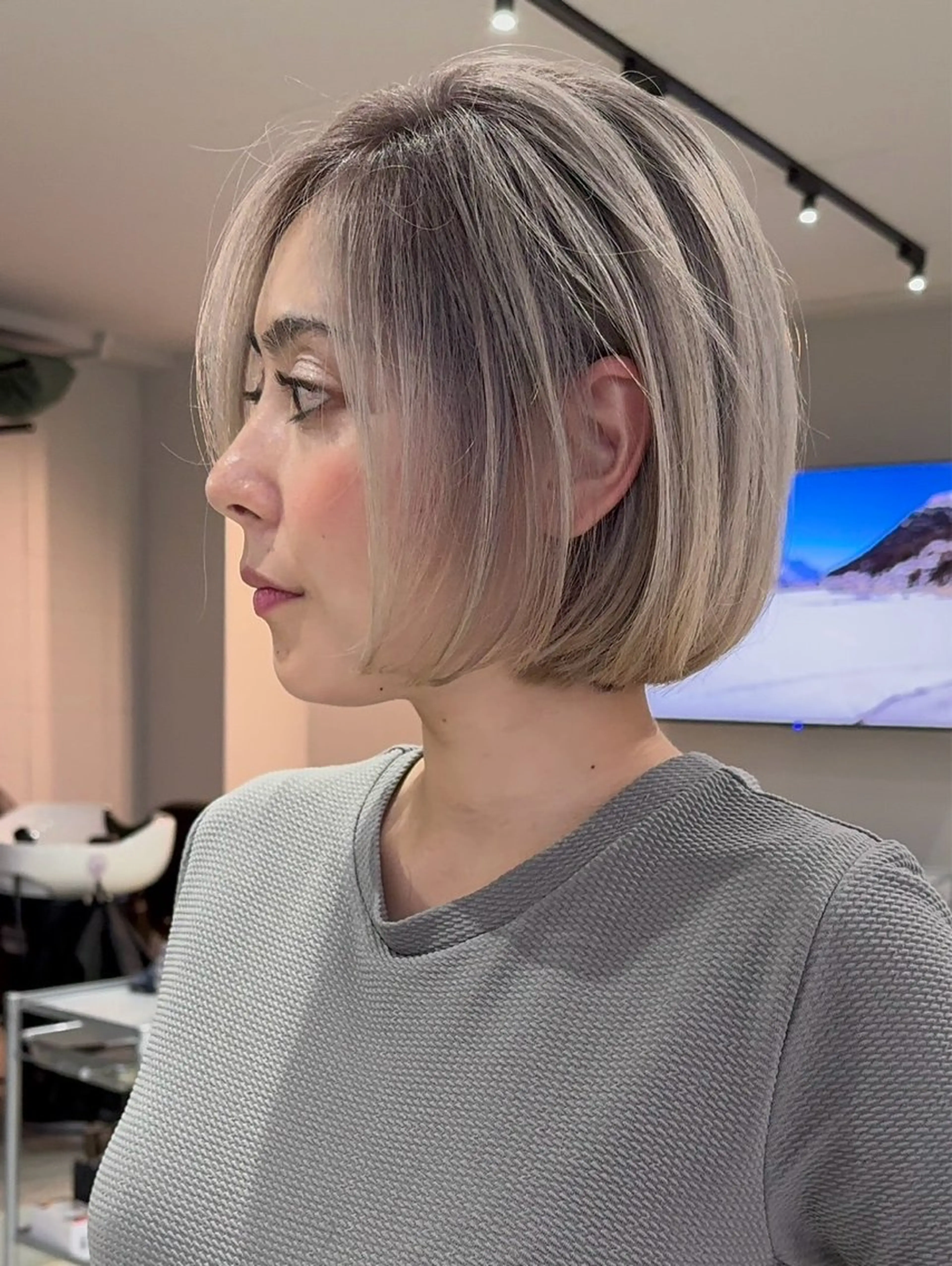 ショート ボブ 小顔カット 宍戸 秀斗のヘアスタイル