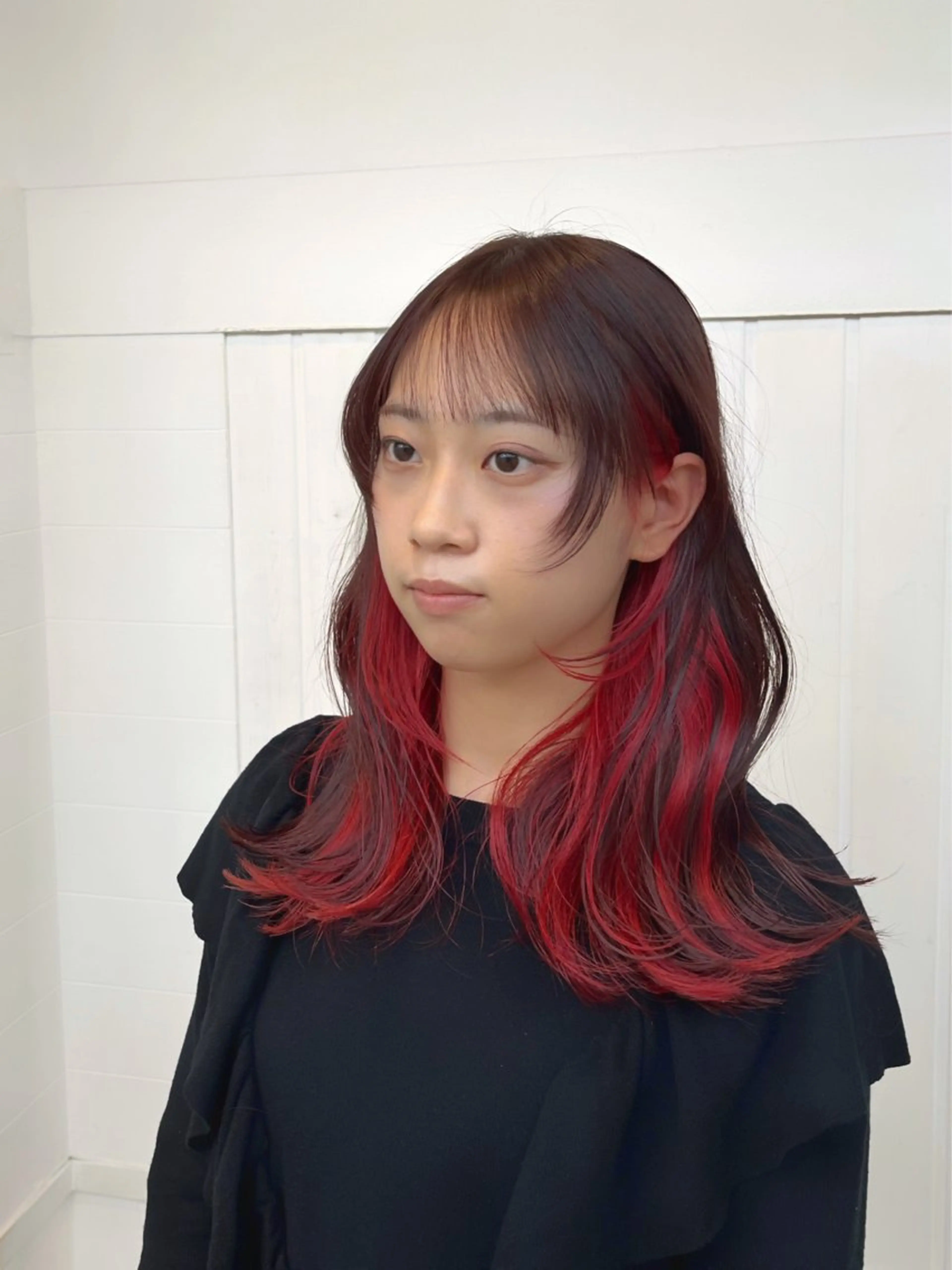 セミロング カラー パーマ ヘアアレンジ メンズ メンズバレイヤージュ メンズブリーチ メンズハイライト メンズハイトーン メンズパーマ 二ヶ月綺麗が続く デザイン/星野六三四のヘアスタイル
