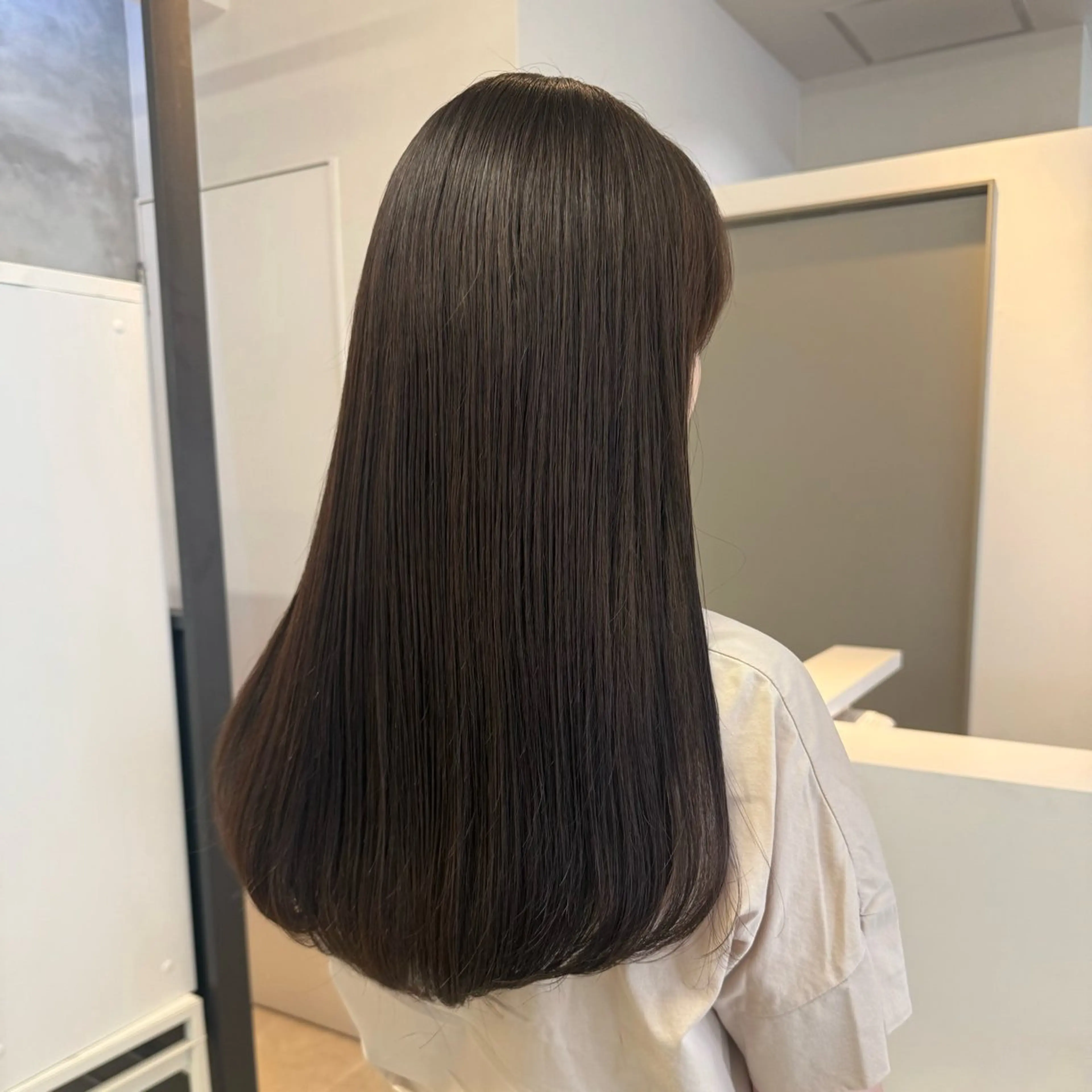 ロング カット ヘアカラー ELIN hair Nanamiのヘアスタイル