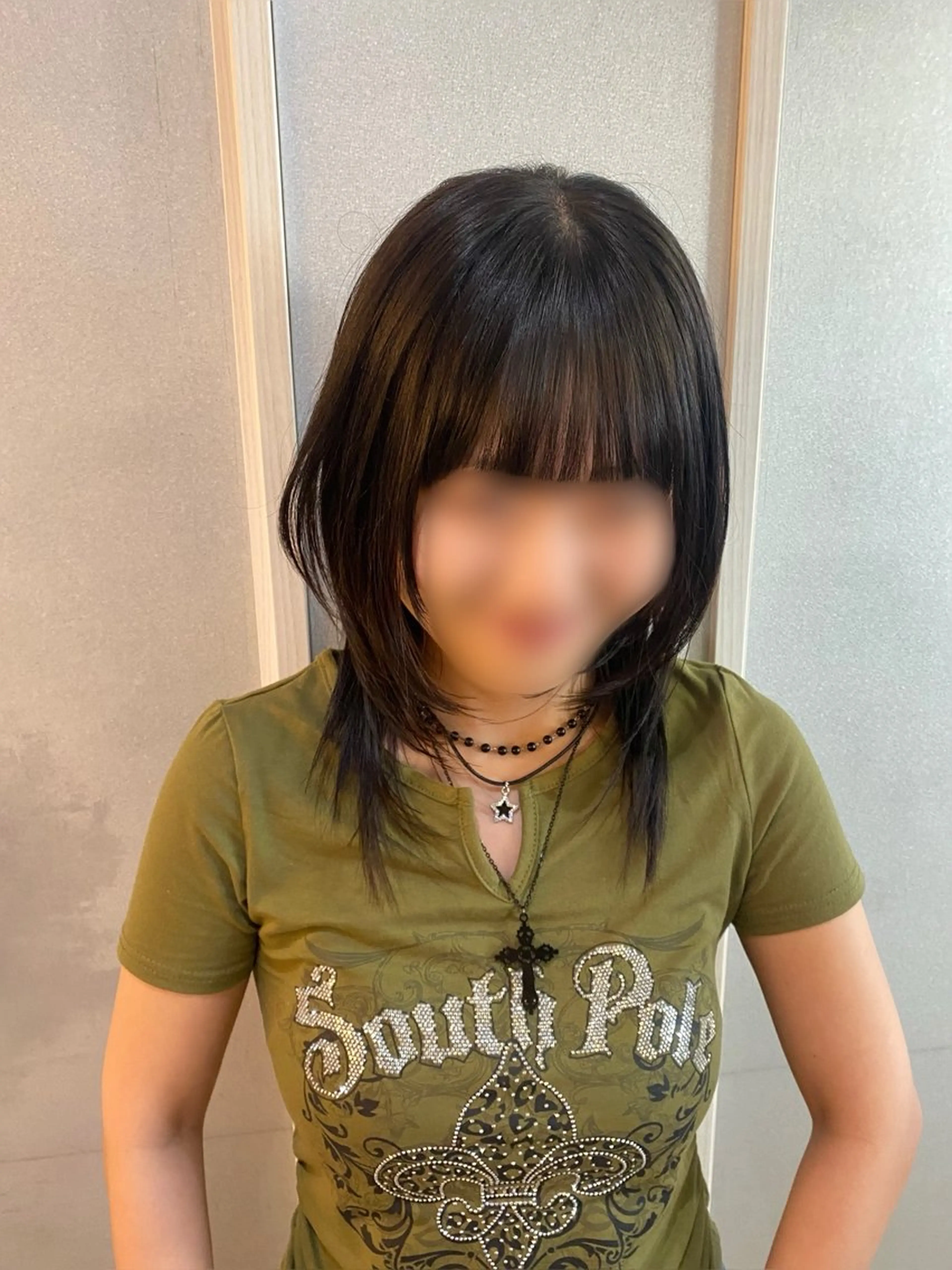 セミロング レイヤーカット カット 韓国リアルハッシュ レイヤーカットのヘアスタイル