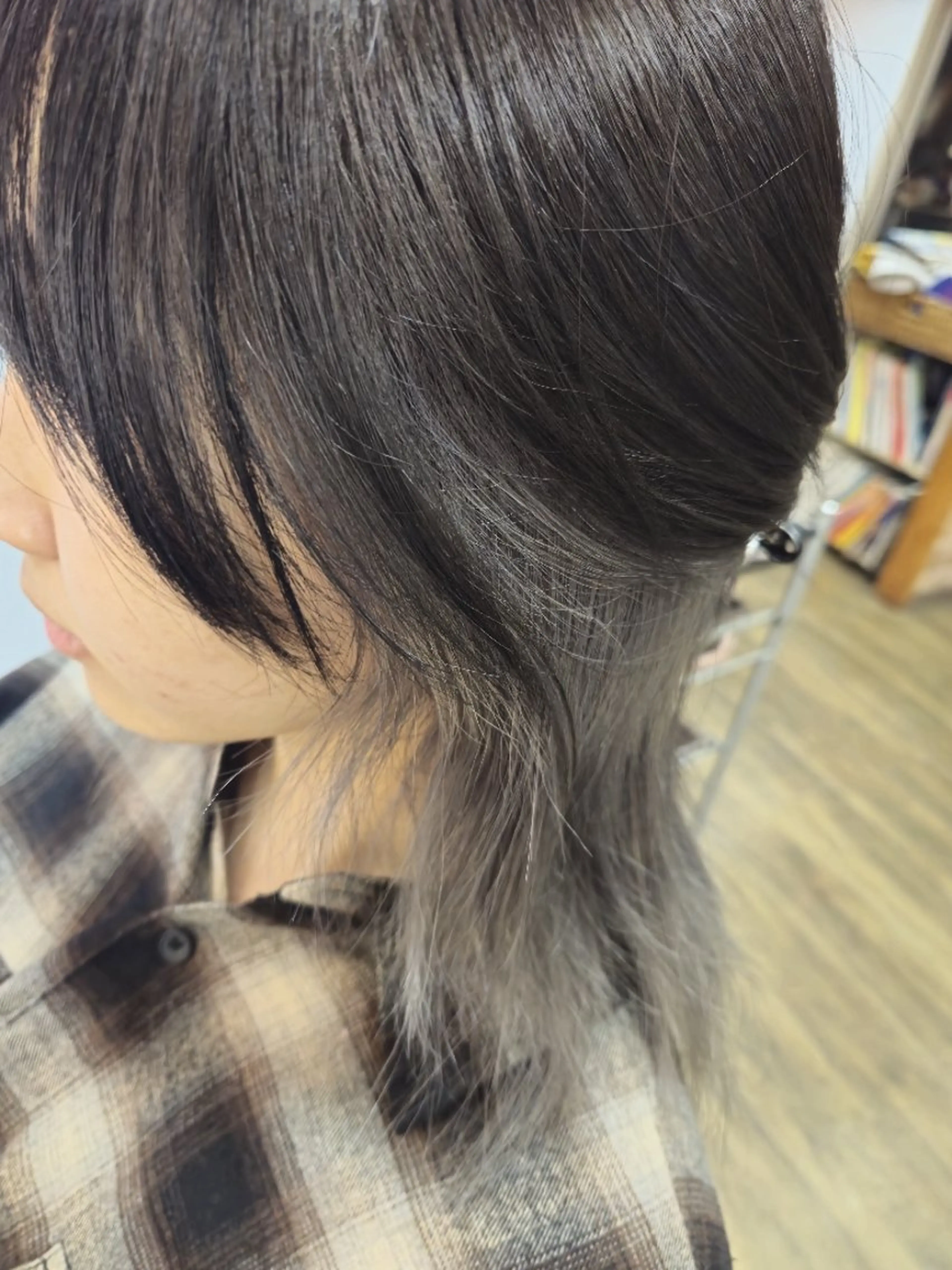 カラー 荒井 琢人のヘアスタイル