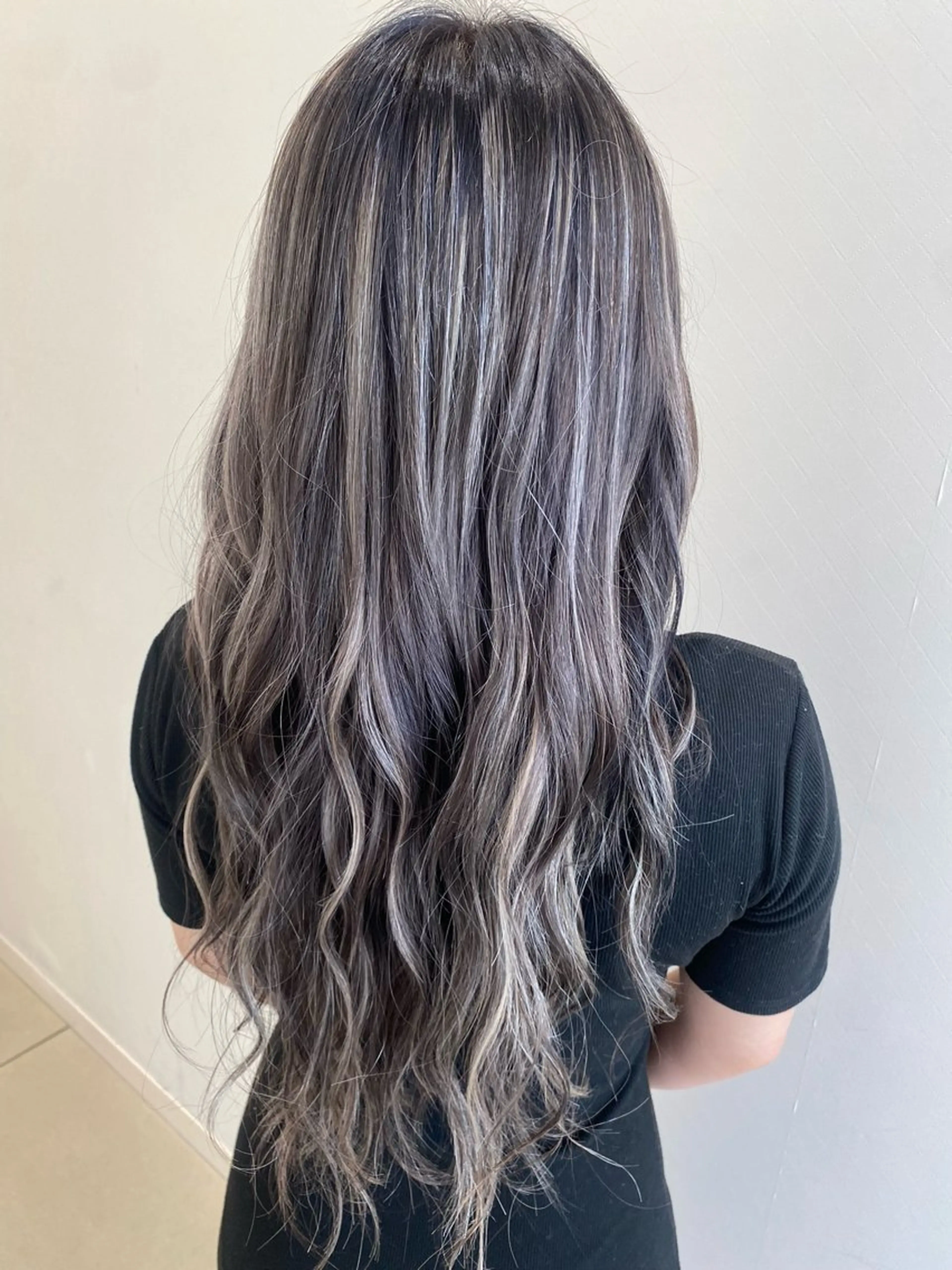 ロング カラー Ren 🤍のヘアスタイル