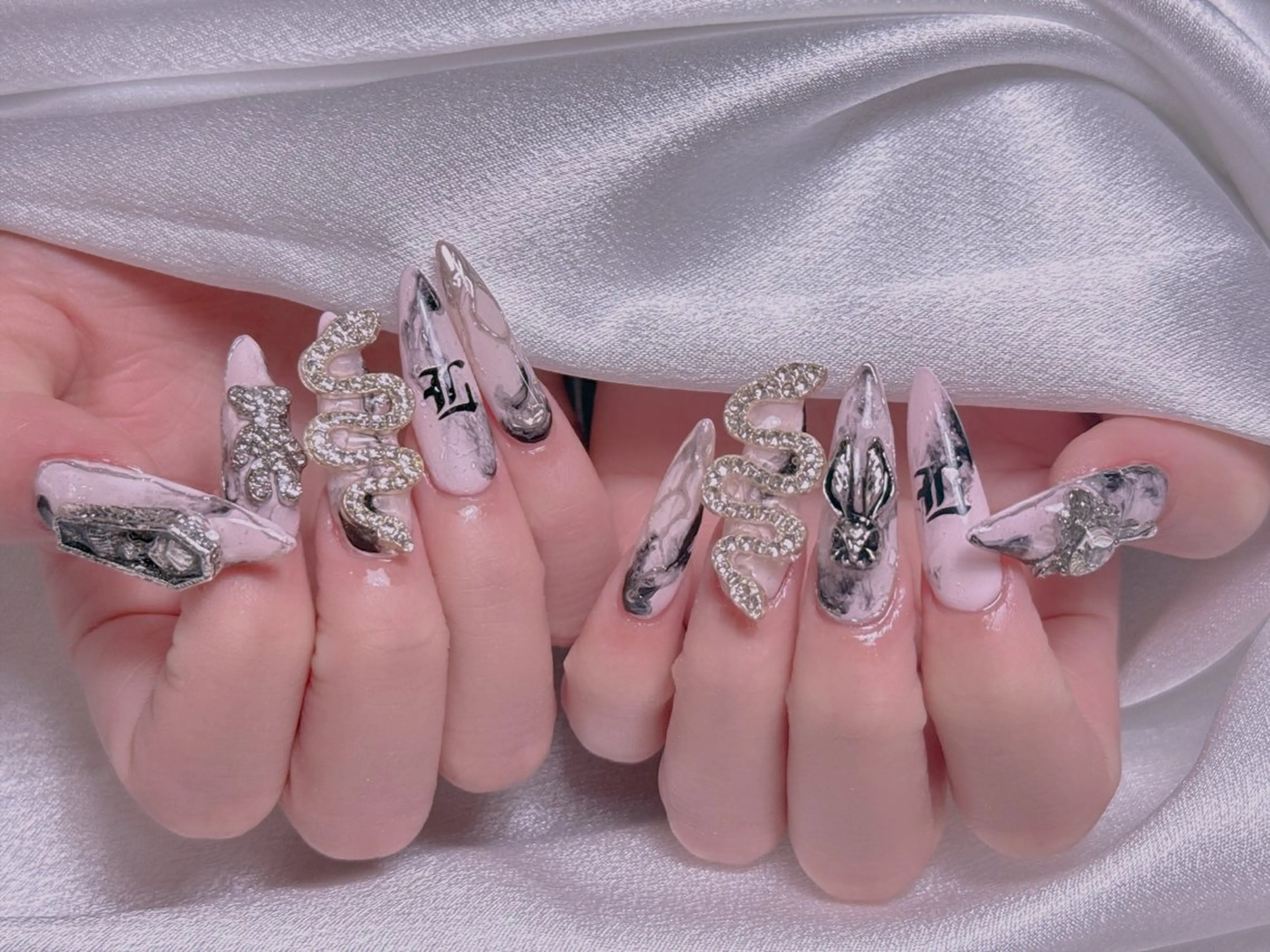 ネイル 長さだし専門店 M2　rikaのネイルデザイン