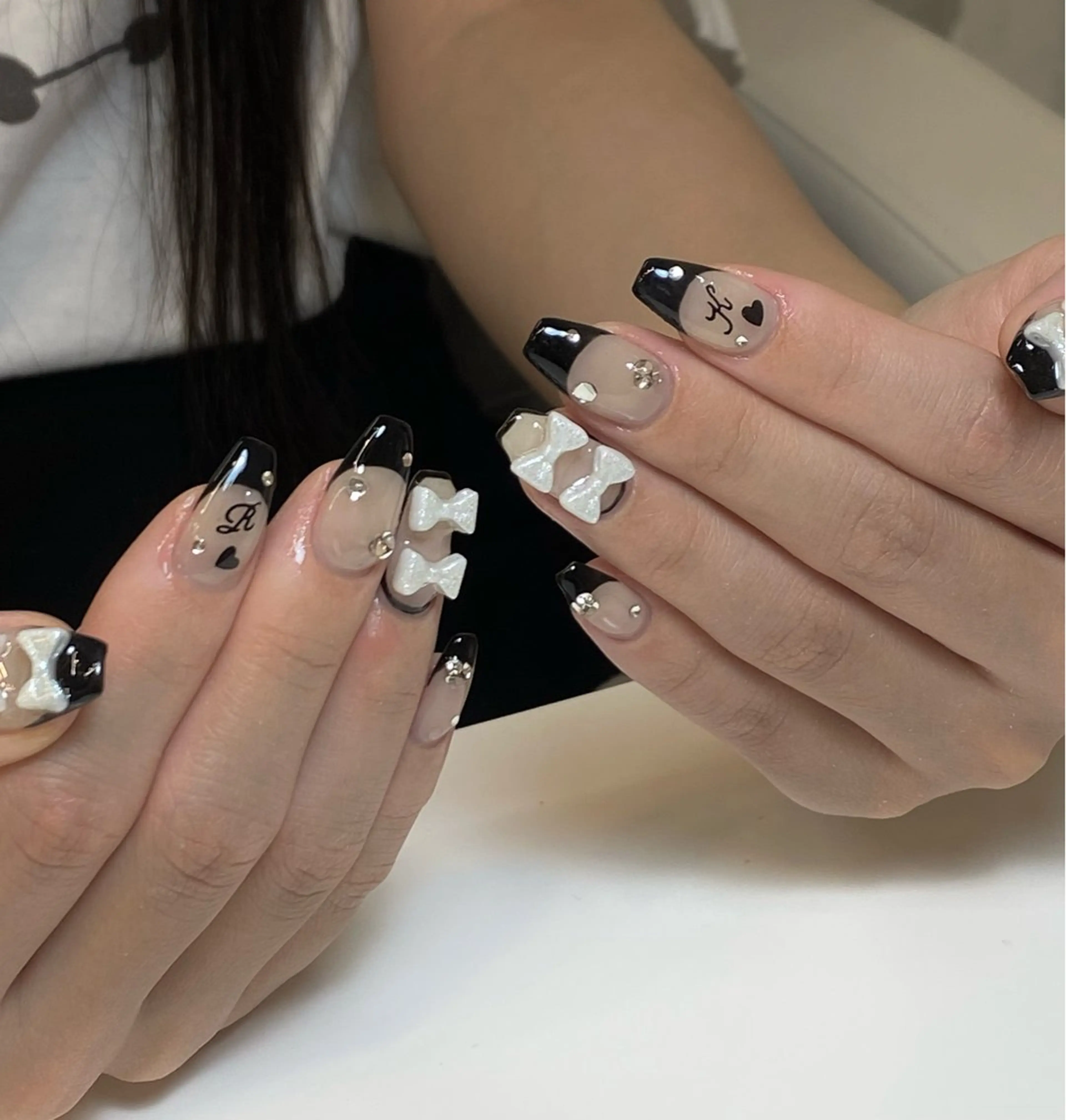 ネイル ハンドネイル Elsias 詩織のマツエク・マツパデザイン