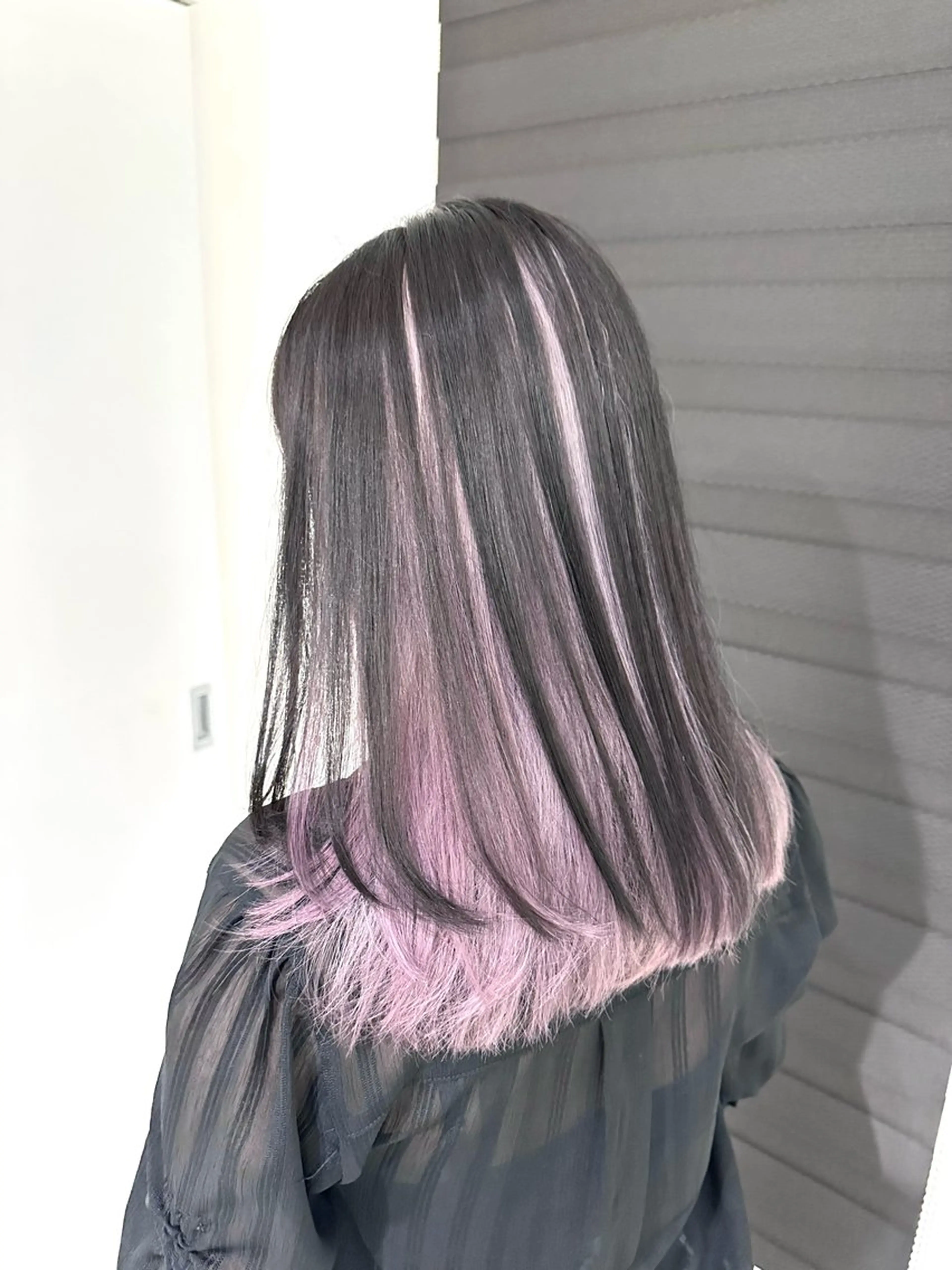 セミロング カラー カット ヘアカラー 加藤 佑二のヘアスタイル