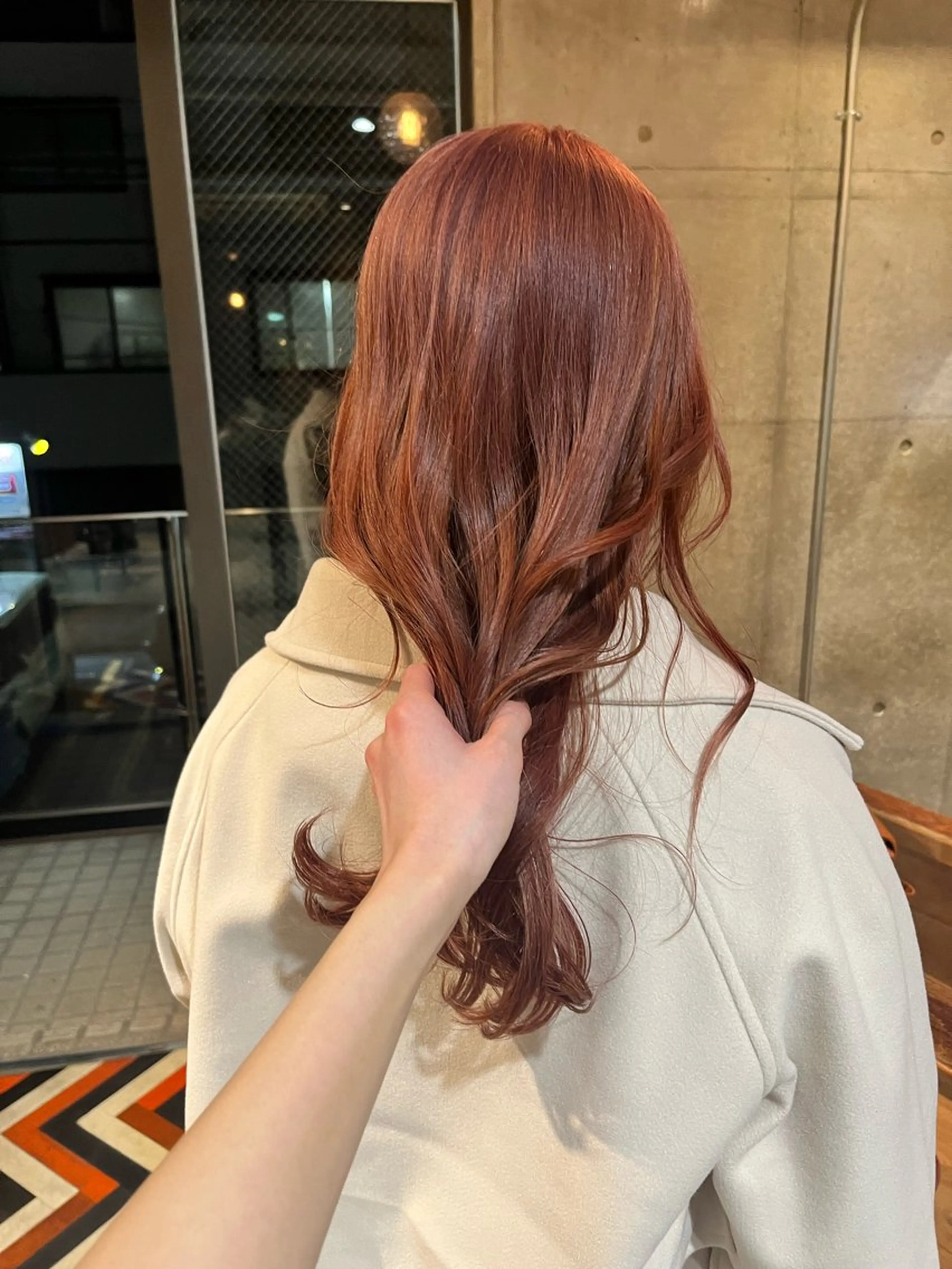 ロング カラー ベージュカラー ブリーチ オレンジ ピンクカラー ピンクベージュ レイヤー/ベージュ mikuのヘアスタイル