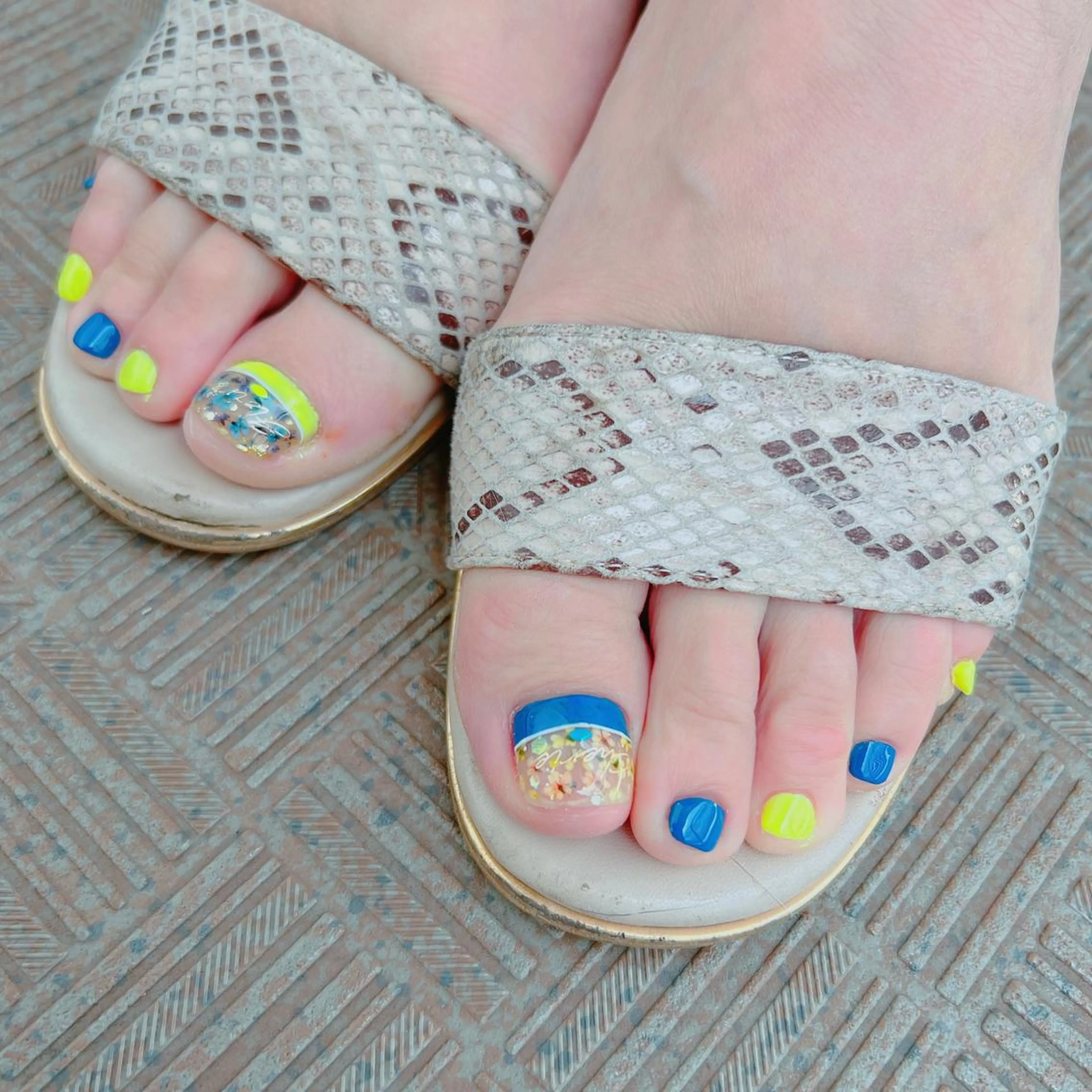 ネイル フットネイル フットネイル たきぐち みちこのネイルデザイン