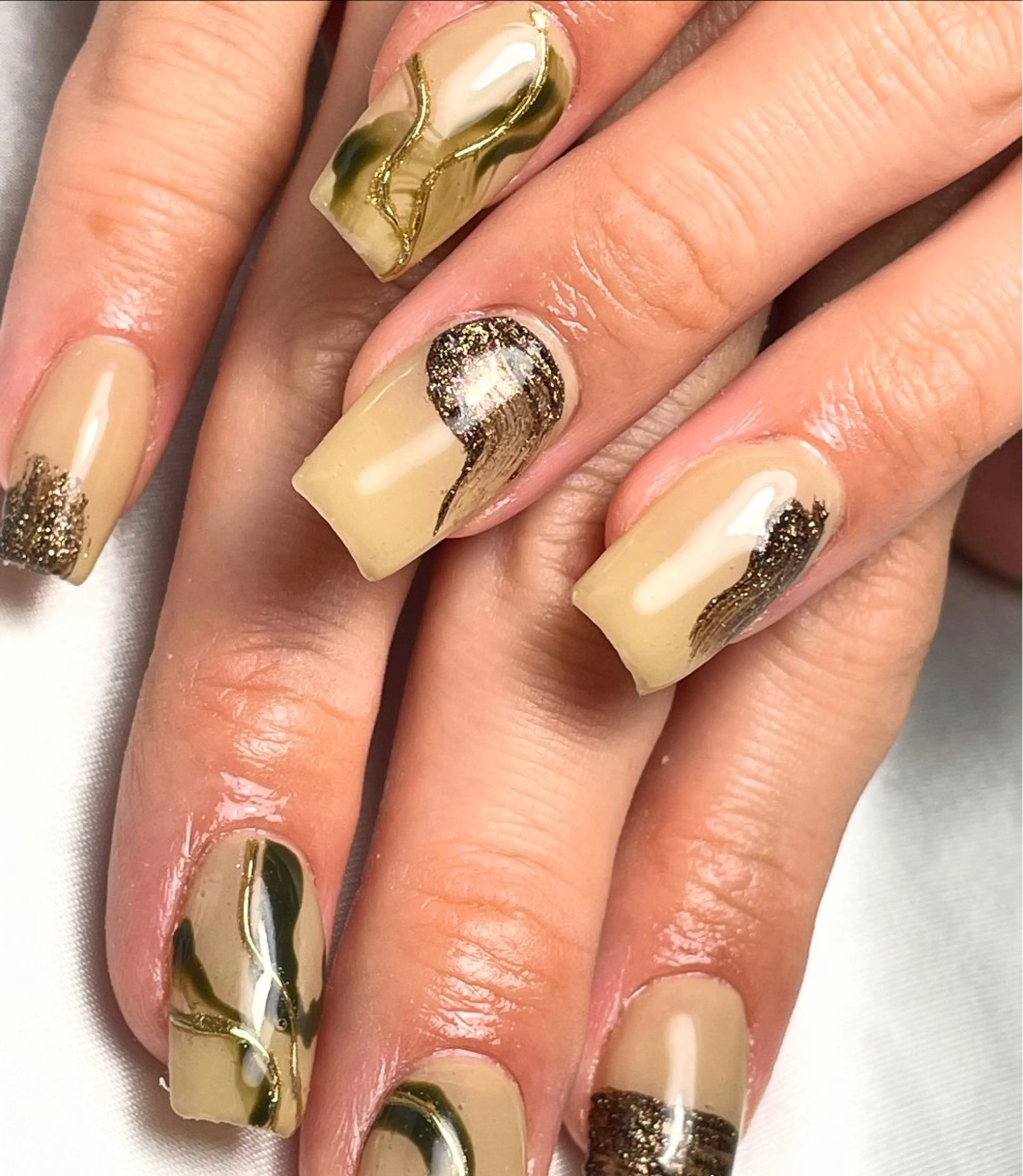 ネイル 長さ出し ミラーネイル 持ち込み ニュアンスネイル シンプルネイル Bavardage Nailのネイルデザイン