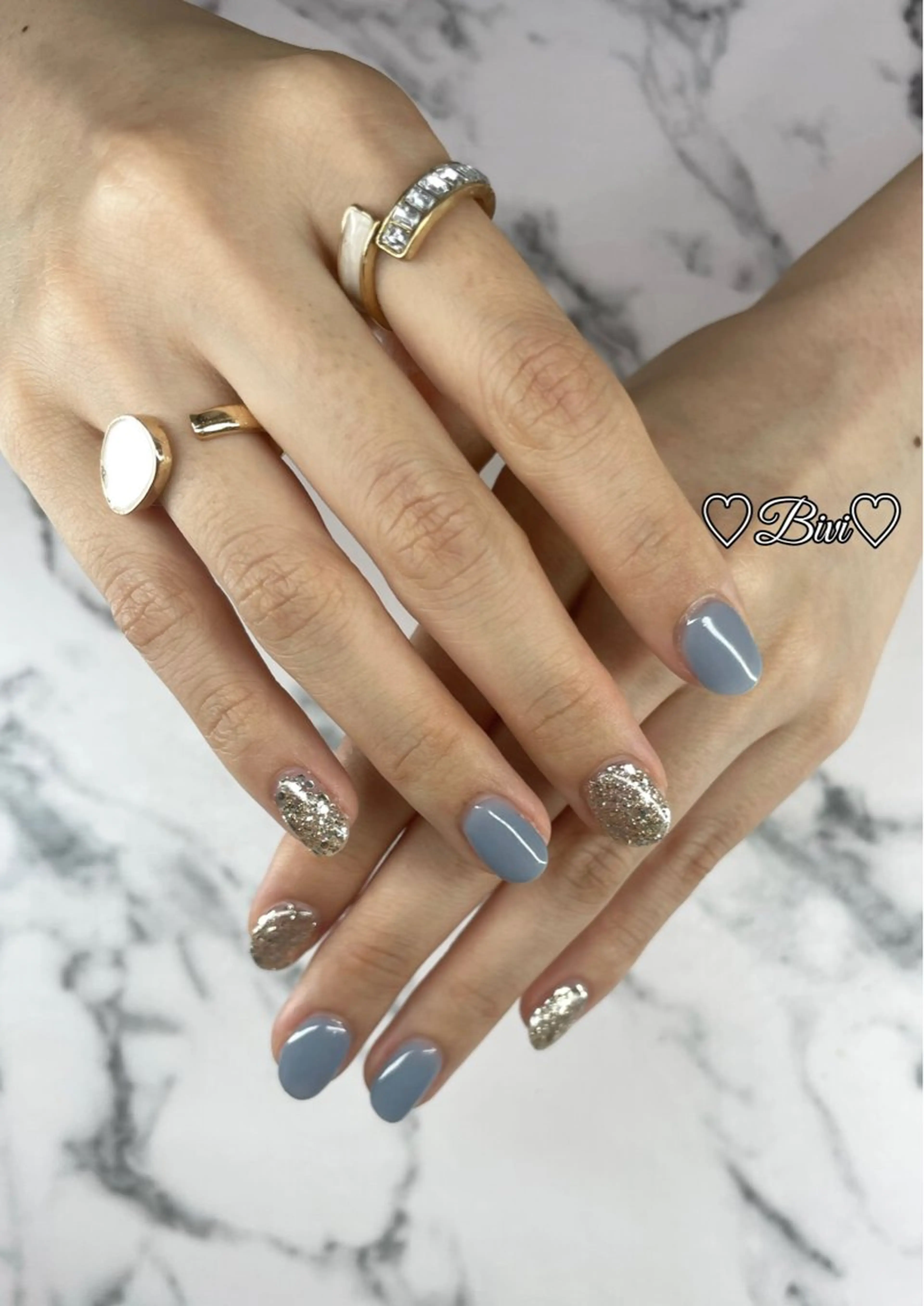 ネイル アートネイル フラッシュネイル ラメ(グリッター) ワンカラーネイル シルバー ♡Bivi♡自爪に 優しいネイルサロンのネイルデザイン