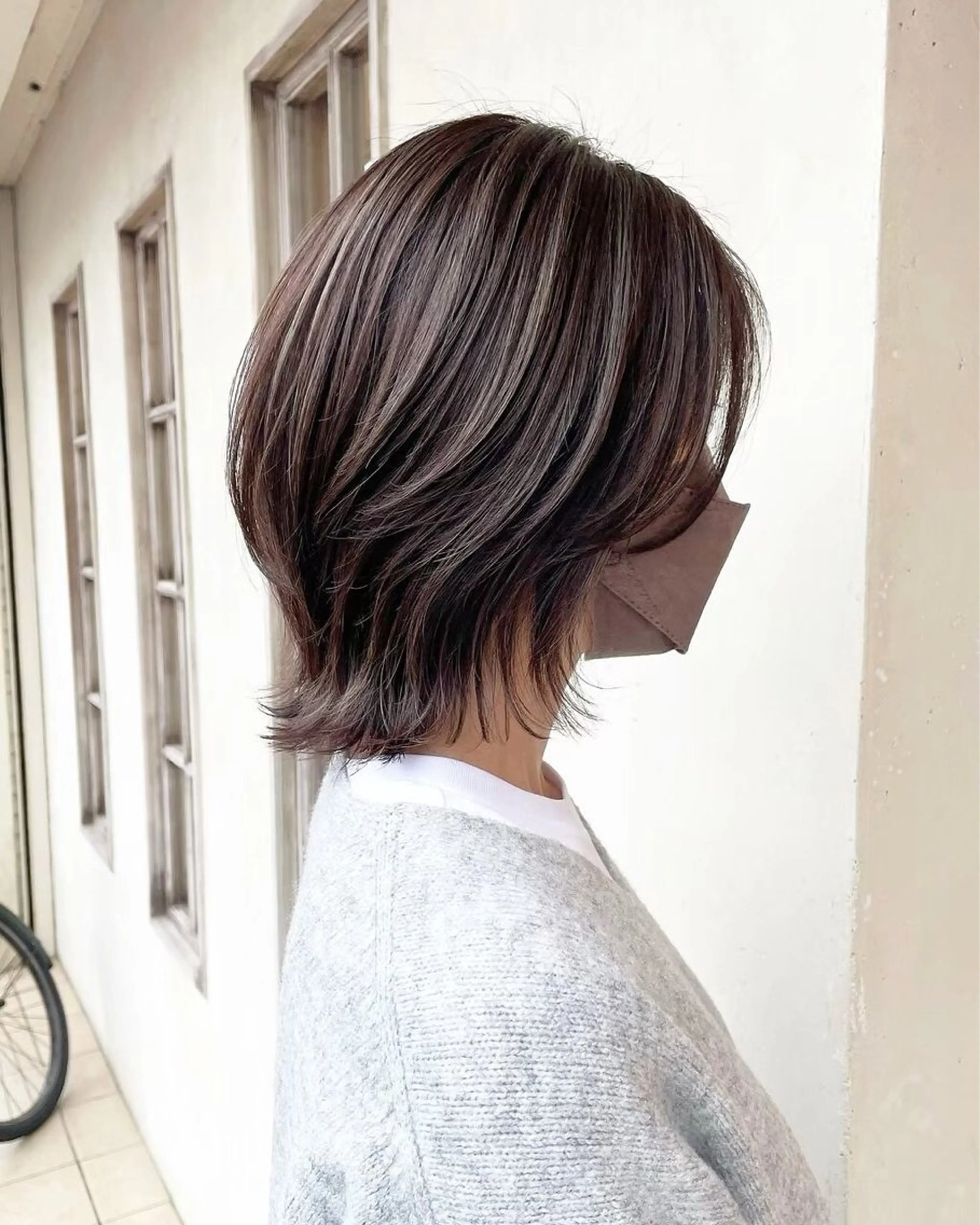 ミディアム amie by afloatのヘアスタイル