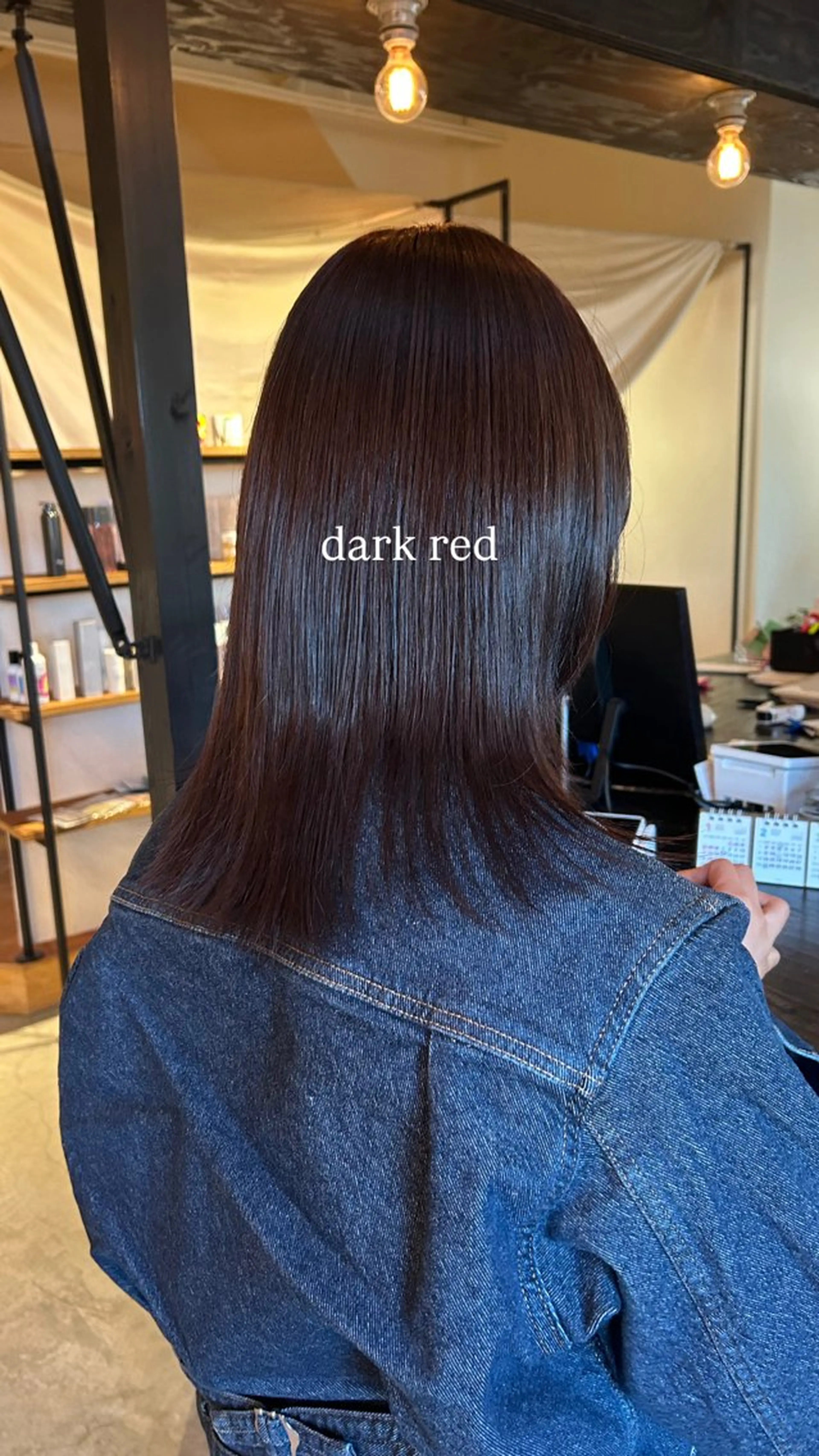 🌸光に当たると色味が伝わるダークレッド🍓の写真