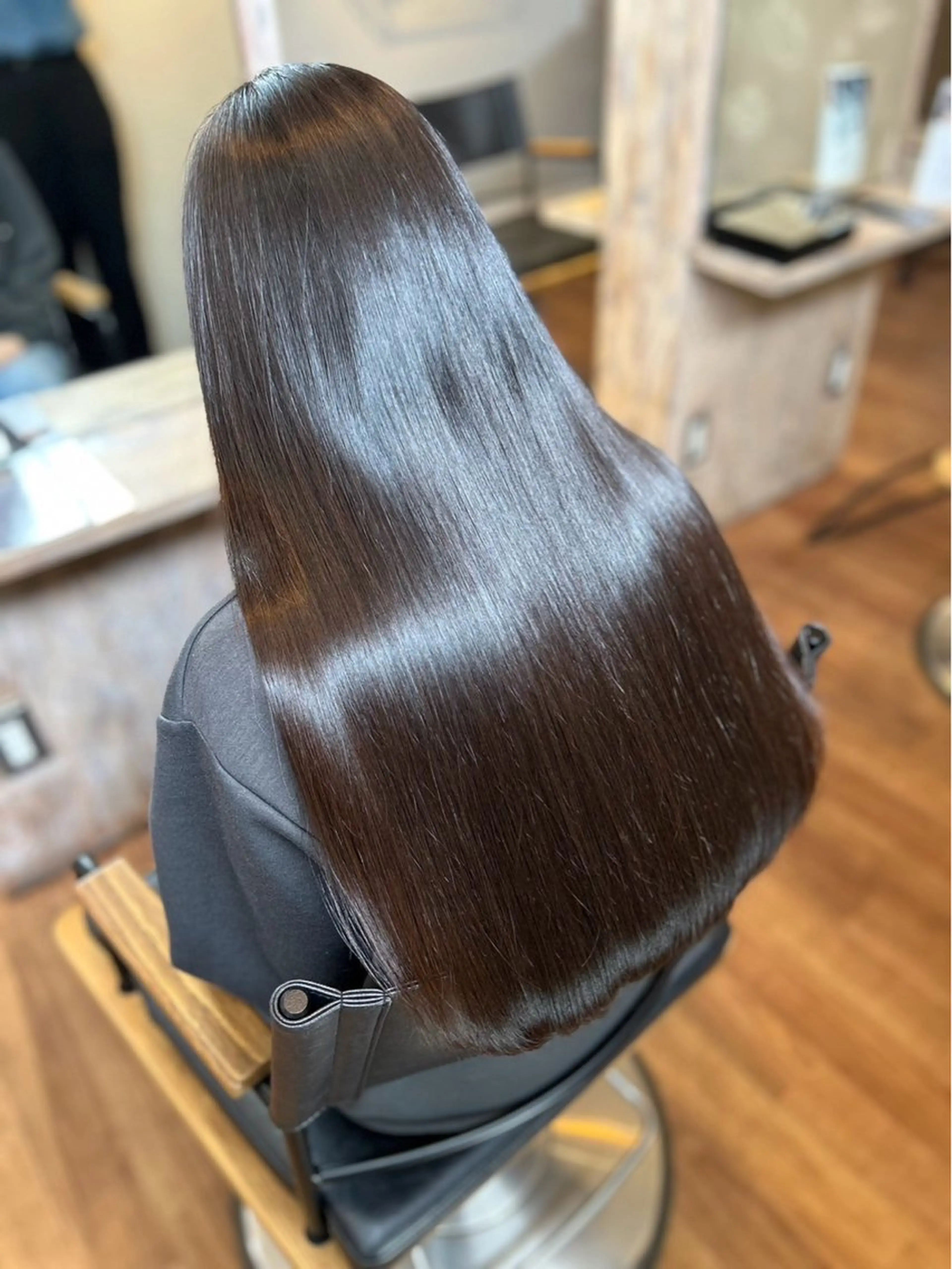 ロング 髪質改善 トリートメント roijir ロイジーのヘアスタイル