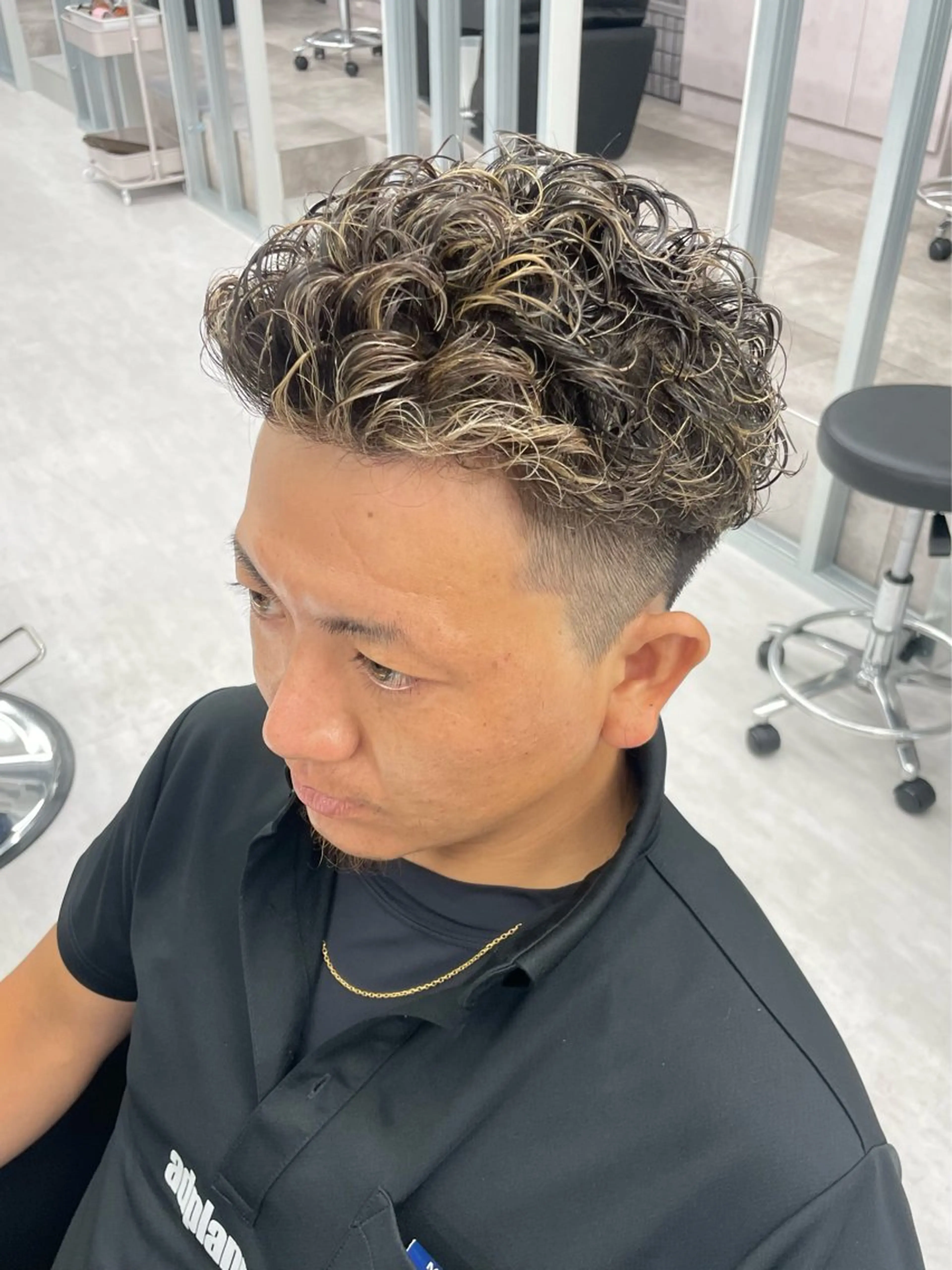 カラー パーマ メンズ メンズハイライト メンズパーマ ハイライトカラー カット ヘアカラー パーマ 福永速人 /メンズパーマのヘアスタイル
