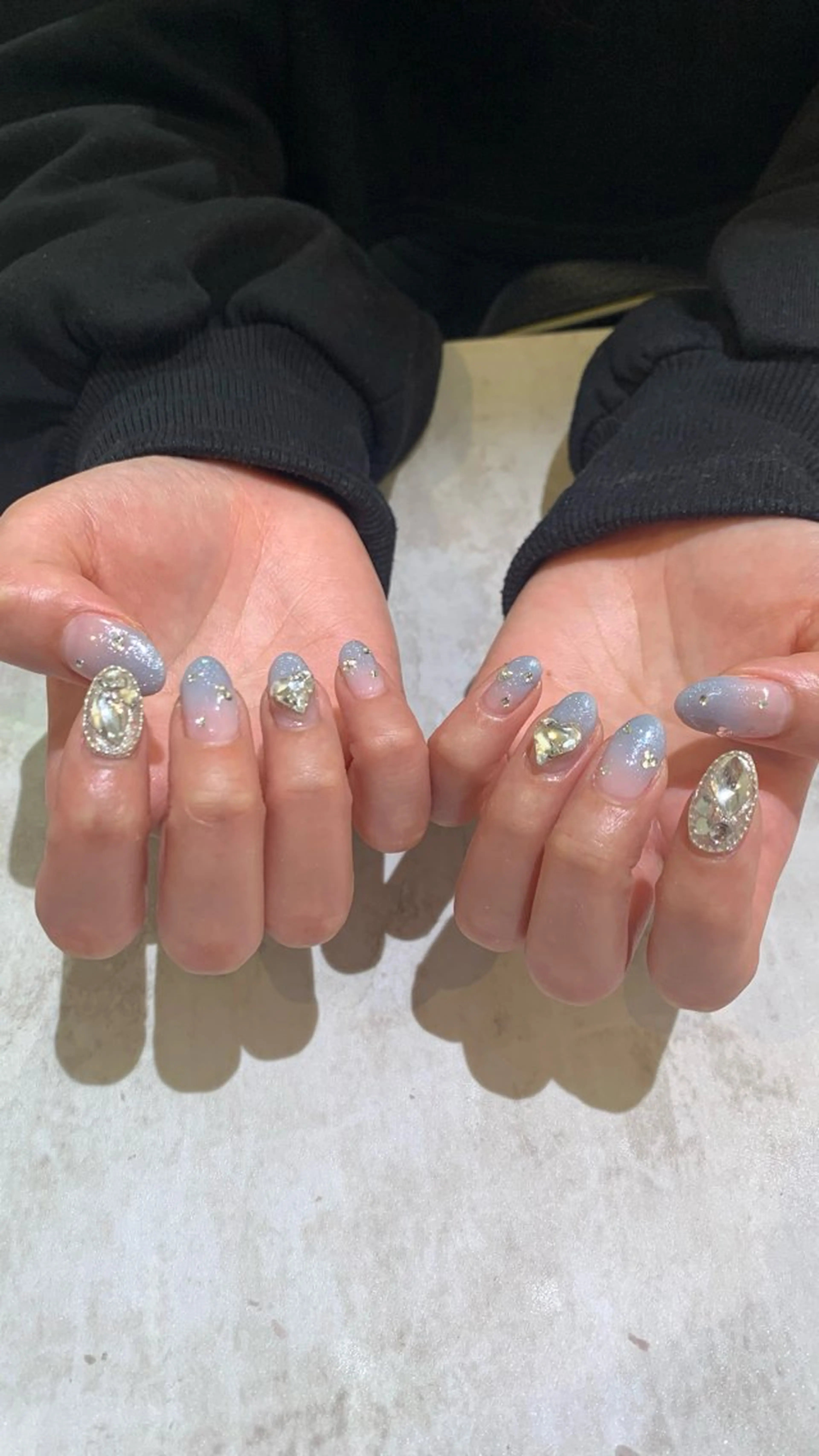 ネイル ハンドネイル 🤍 YUI 🤍のネイルデザイン