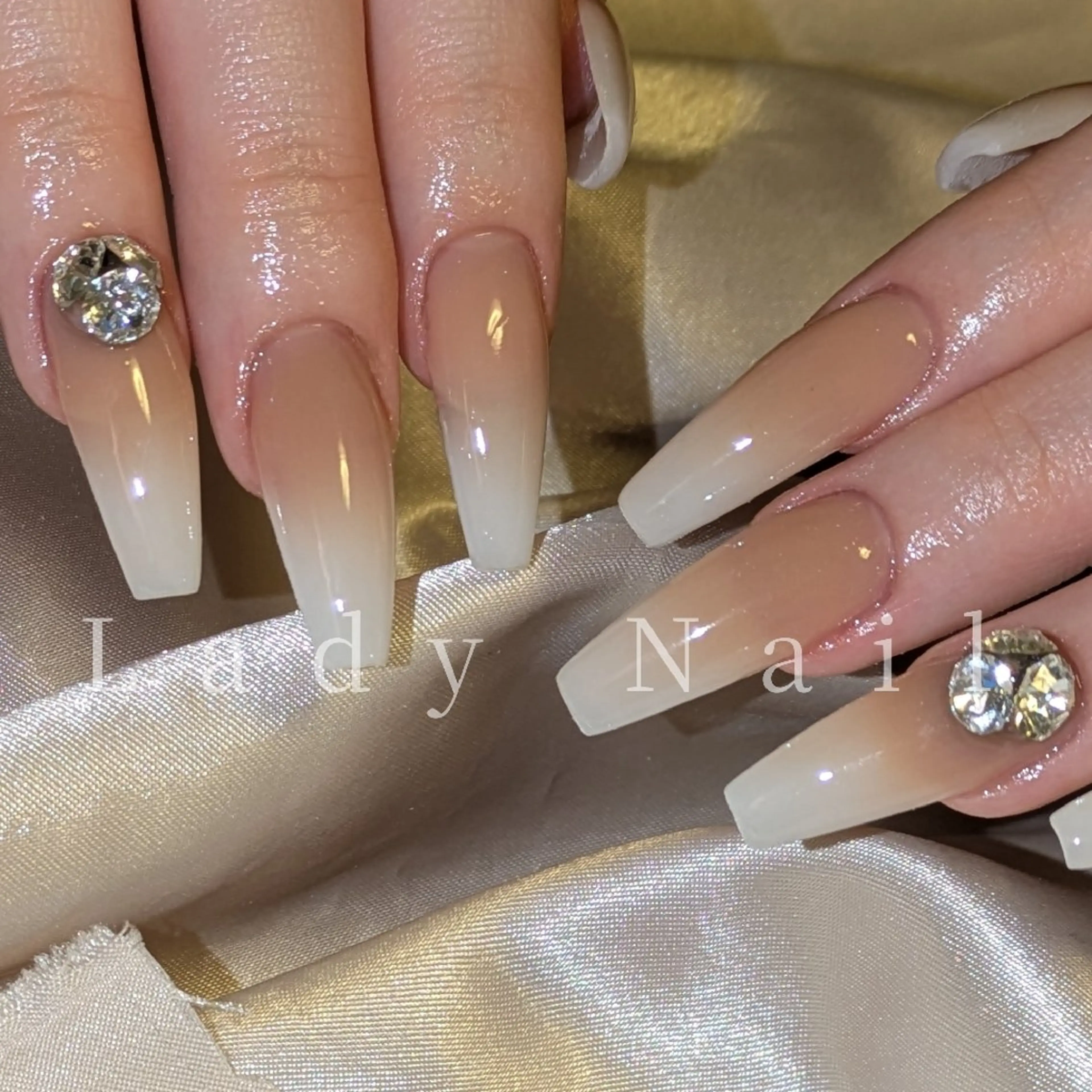 ネイル アートネイル ストーンネイル ハンドネイル Lady Nail Kiyokaのネイルデザイン