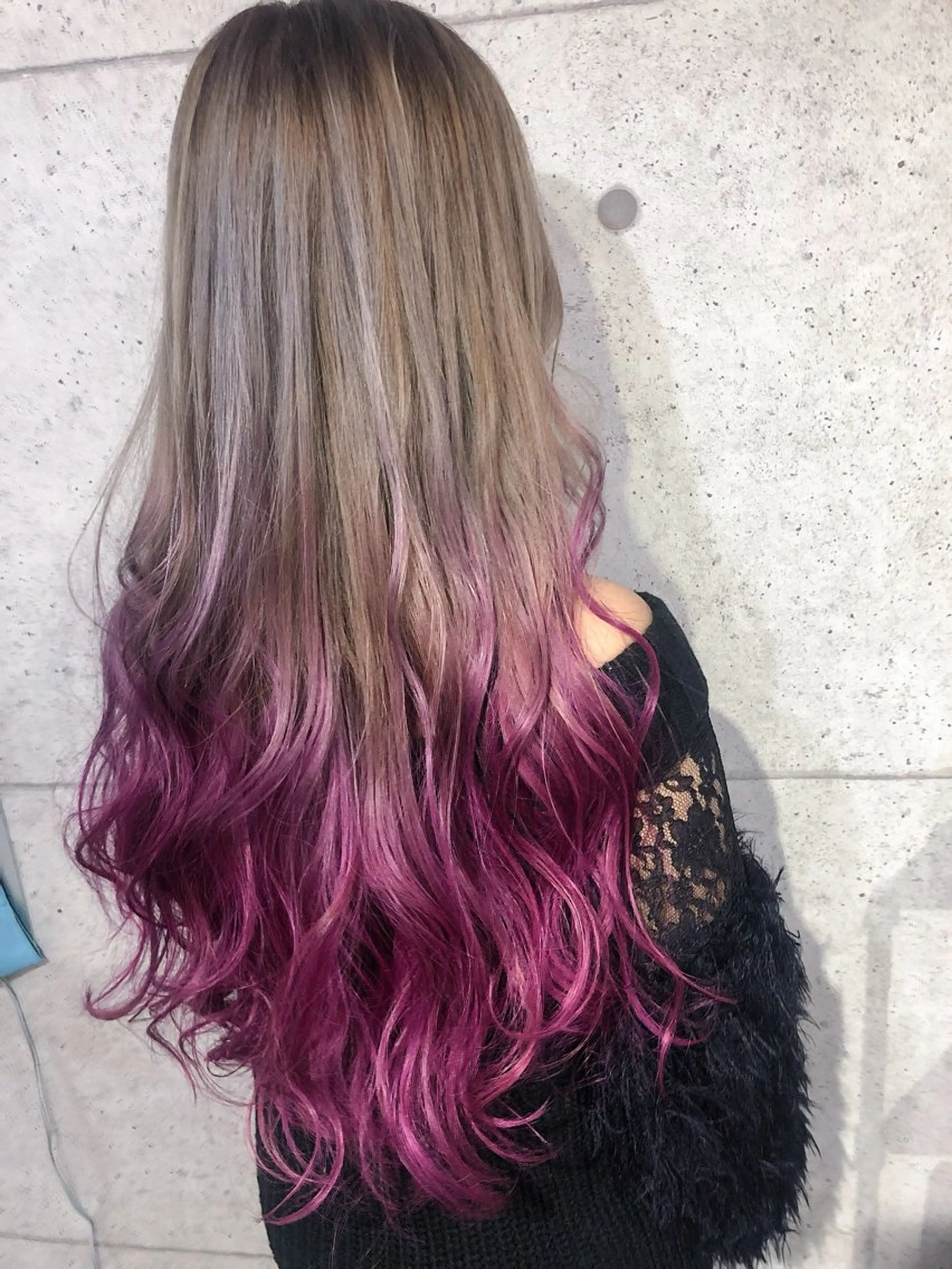 カラー AO アオのヘアスタイル