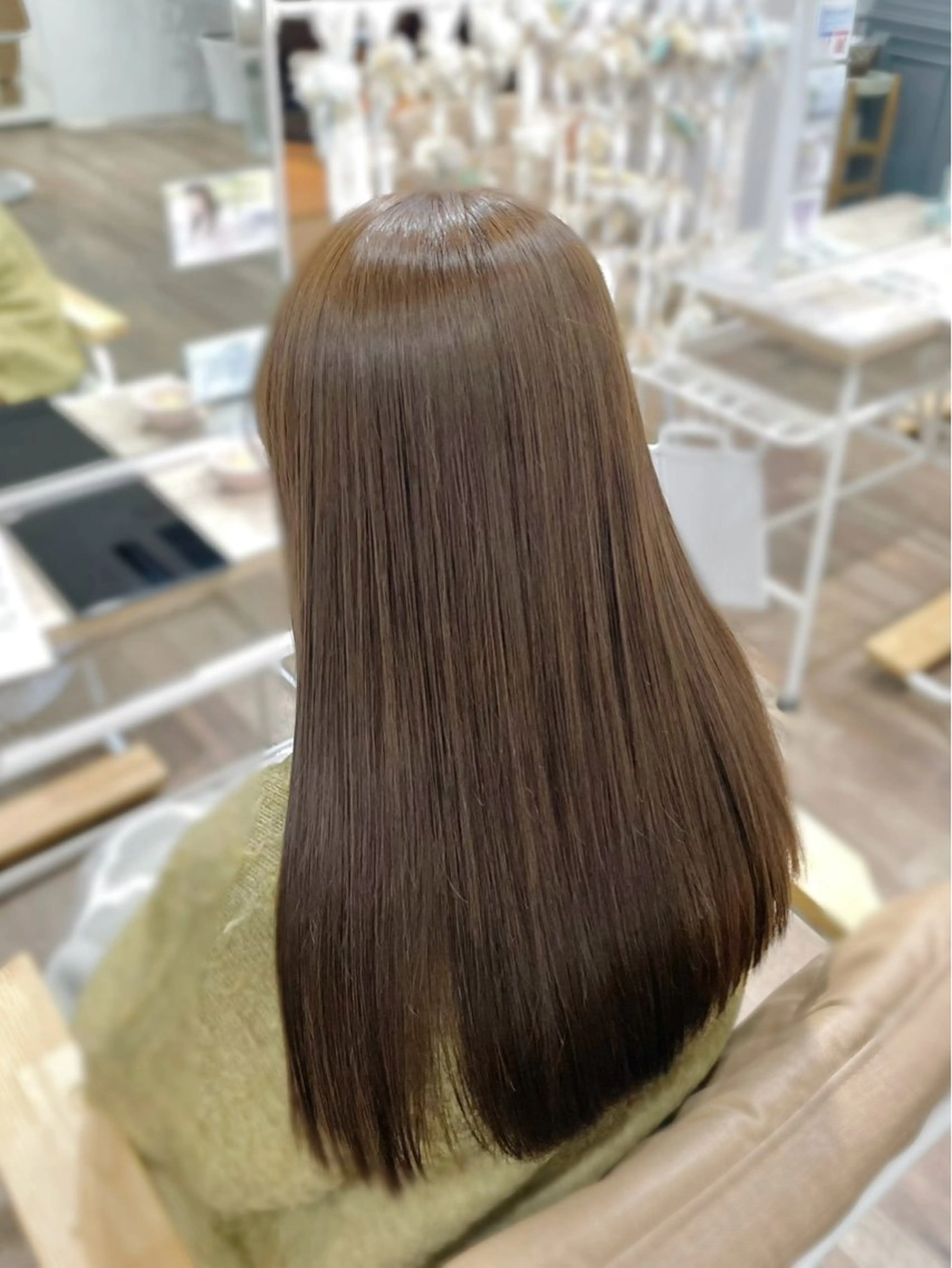 セミロング カラー カット ヘアカラー トリートメント yuzua/レイヤー /縮毛矯正/透明感のヘアスタイル