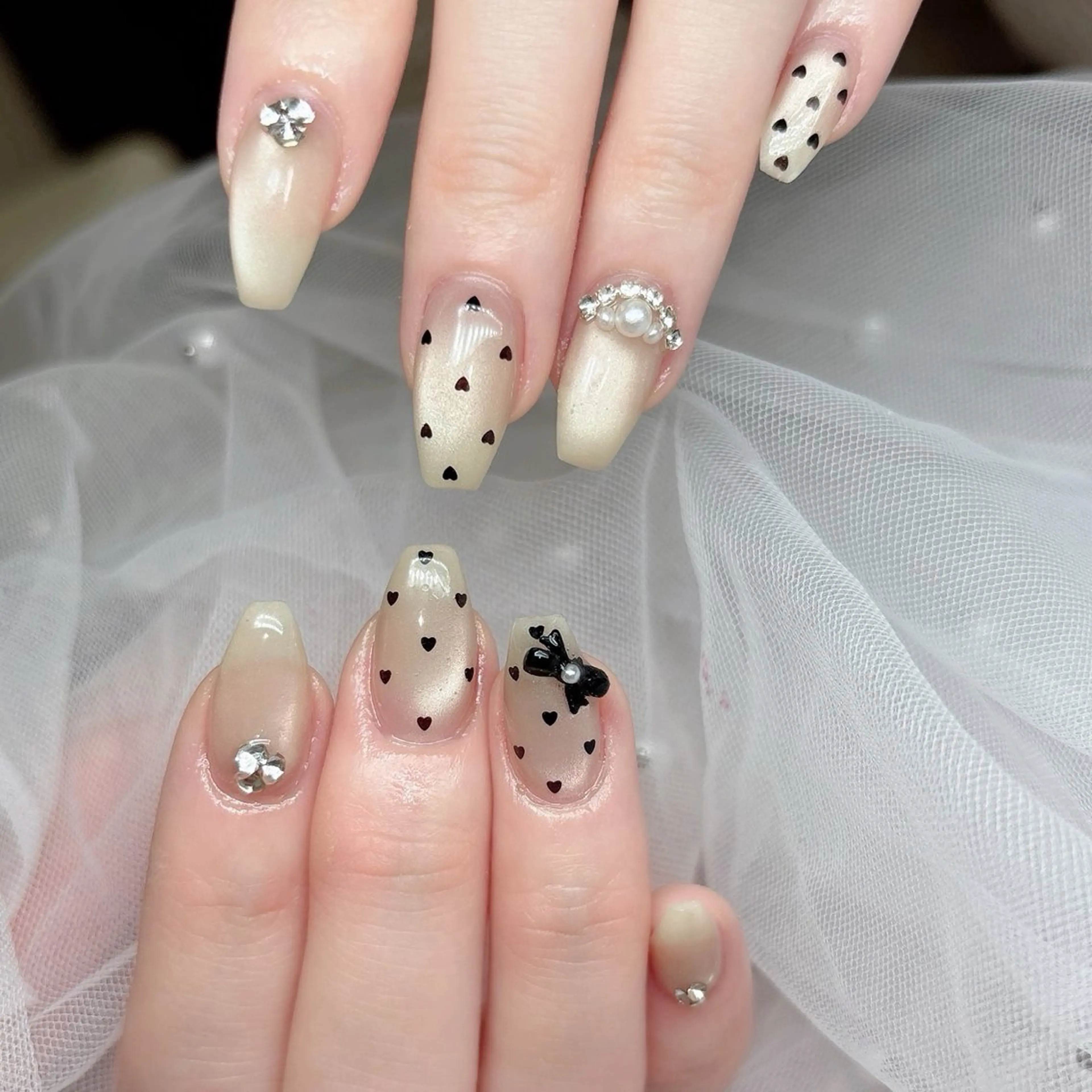 ネイル ガーリー ハート ワンホンネイル ハンドネイル ハンドケア Epokku ネイルサロンのネイルデザイン