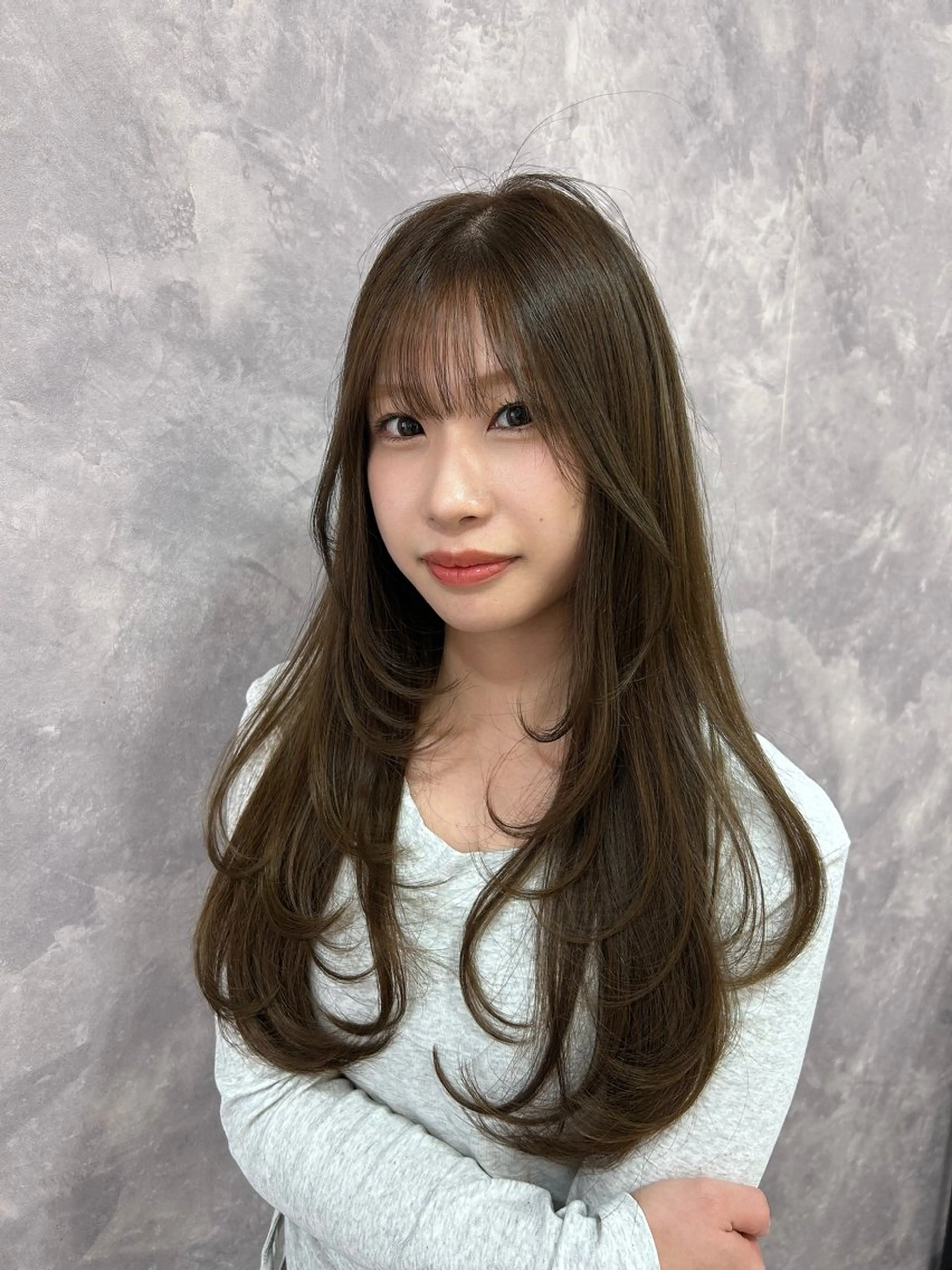 ロング ハイレイヤー レイヤーカット ロング カット ヘアカラー トリートメント 🦋髪質改善🦋 眞井琴美のヘアスタイル