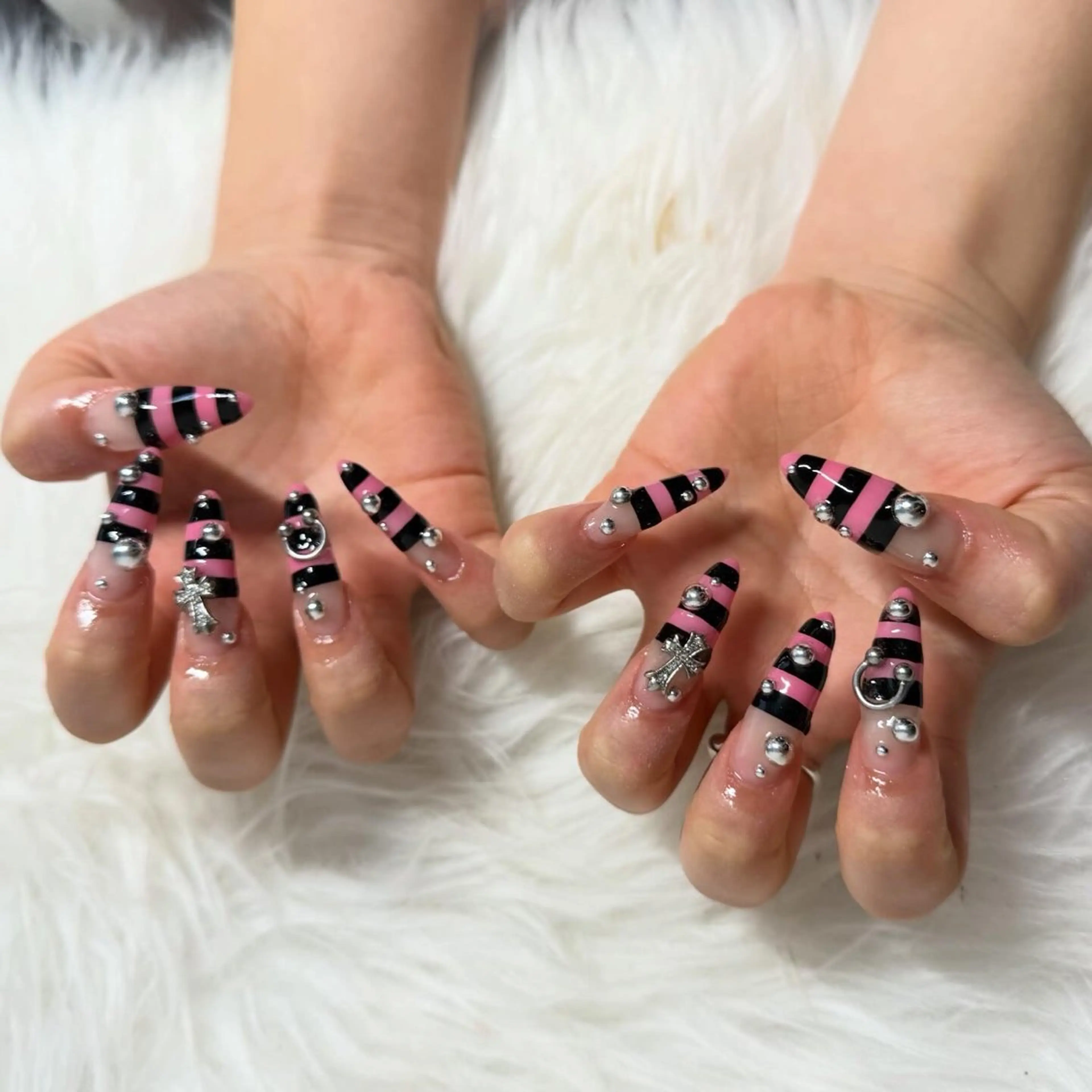 ロング ハンドネイル mao .のネイルデザイン