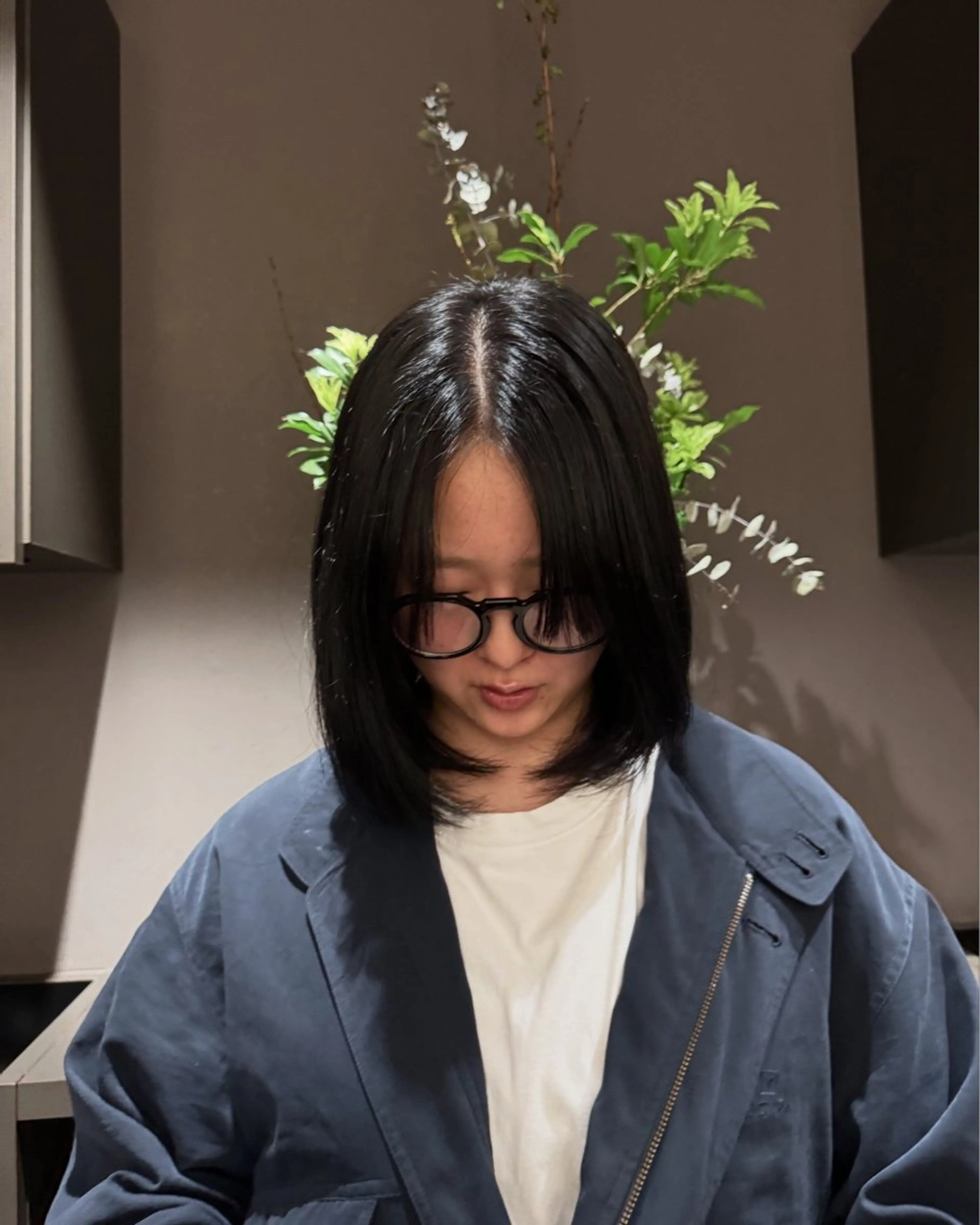 ミディアム カラー ワタナベ ヒヨリのヘアスタイル