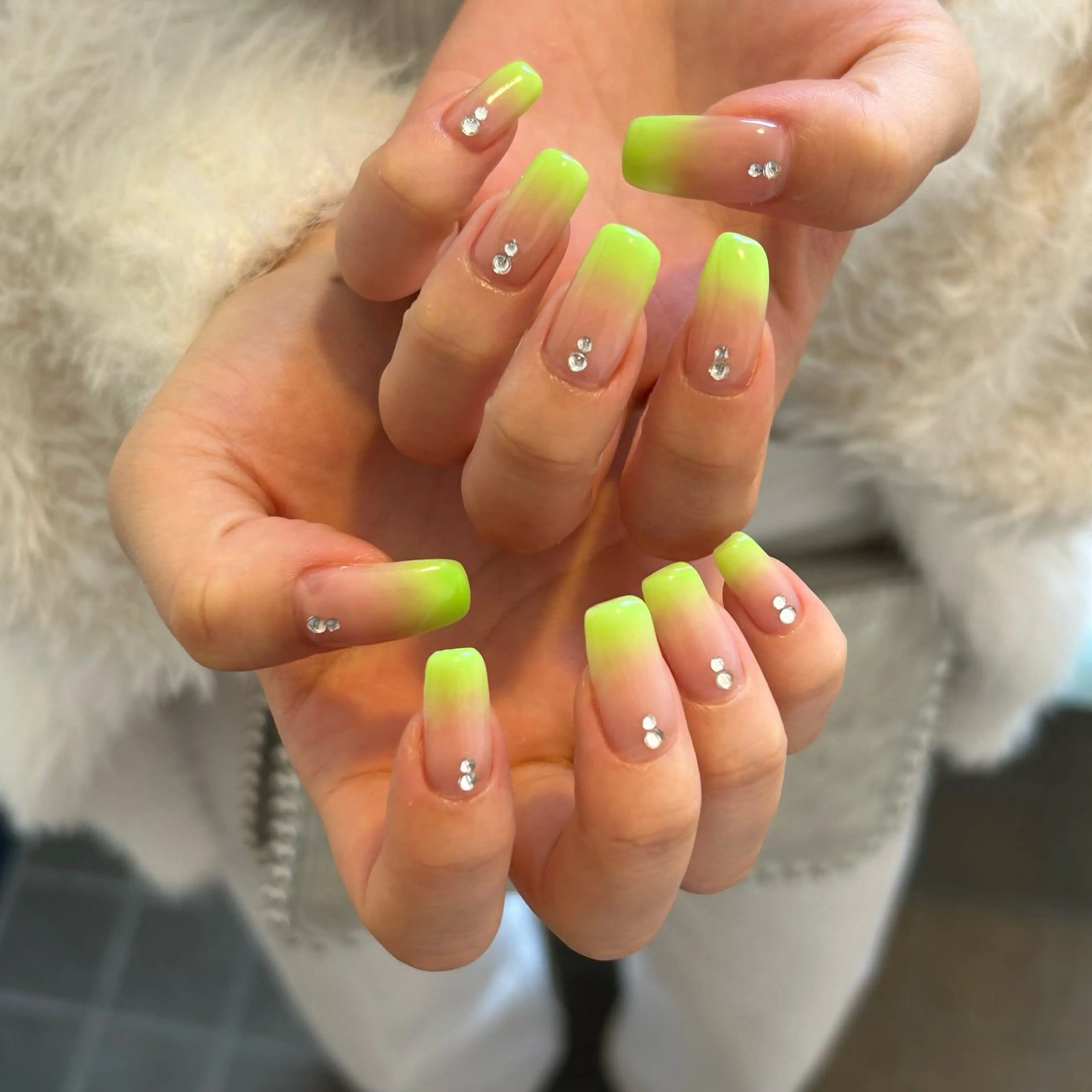 ネイル グラデーション ハンドネイル Aimer Ciel エメシエル大宮ネイルのネイルデザイン