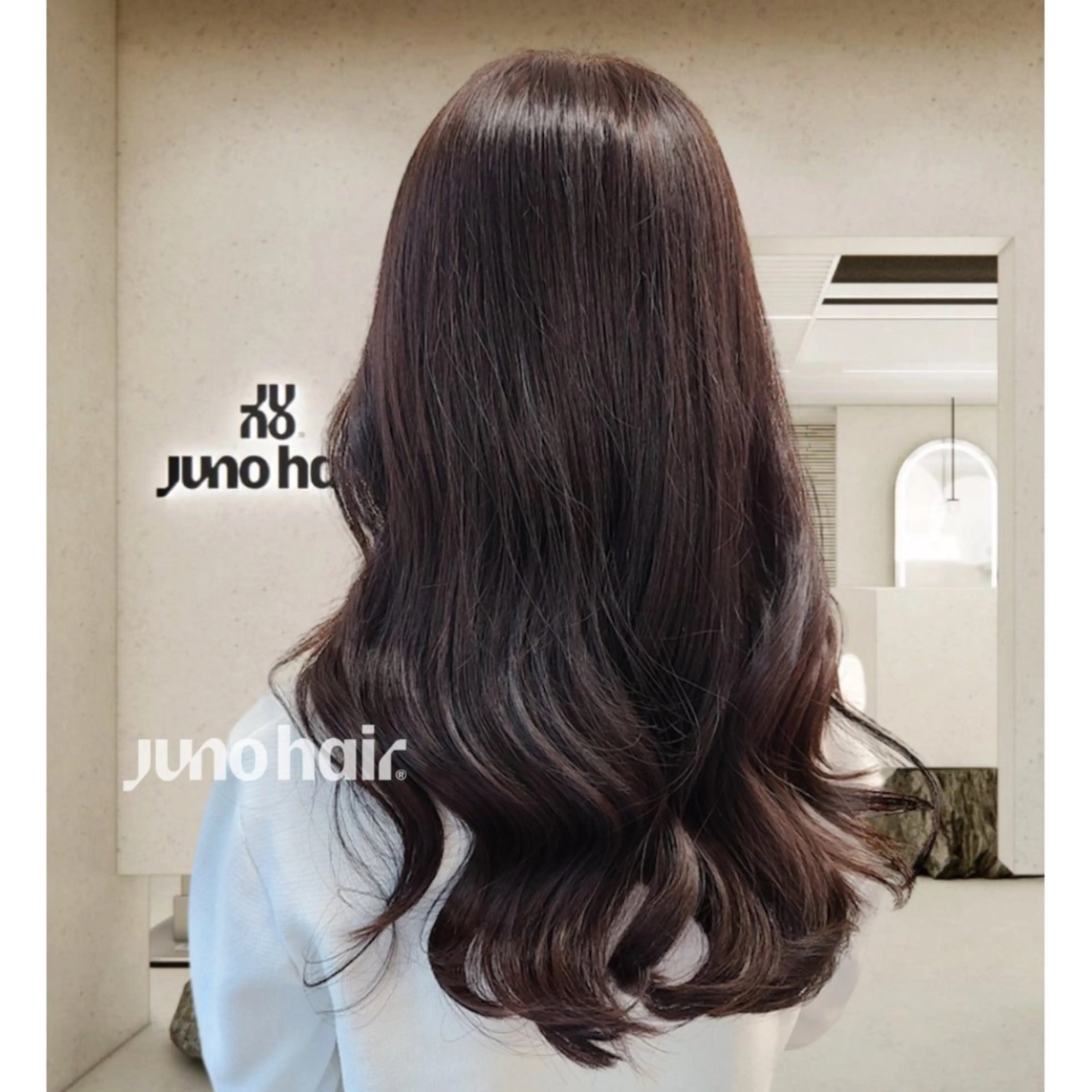 ロング カラー パーマ 韓国風ヘア ロング ストレートパーマ 韓国レイヤー🪽 無重力パーマナツキのヘアスタイル