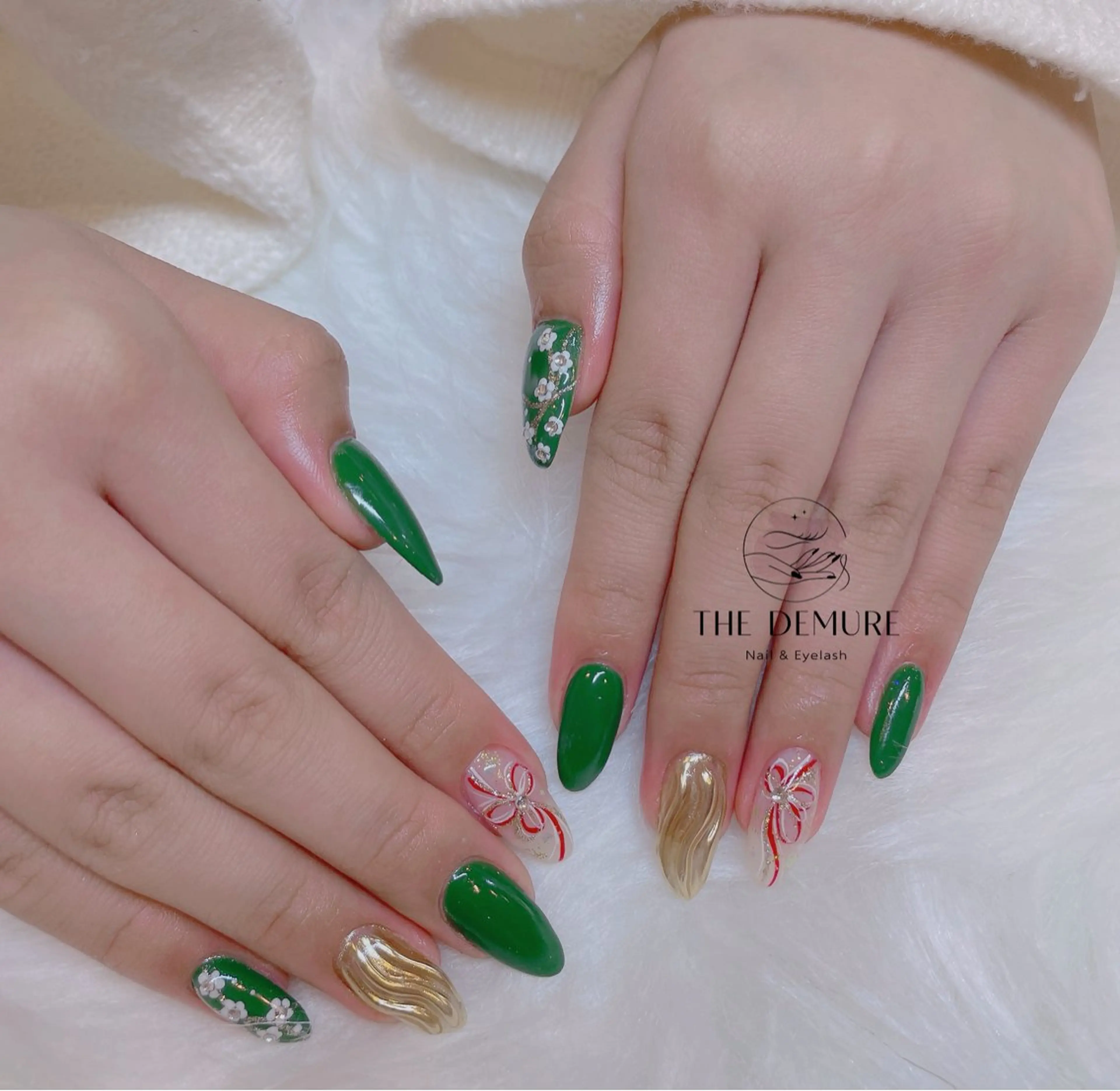 ネイル 成人式 ハンドネイル ハンドケア NailDemure 【銀座店】のネイルデザイン