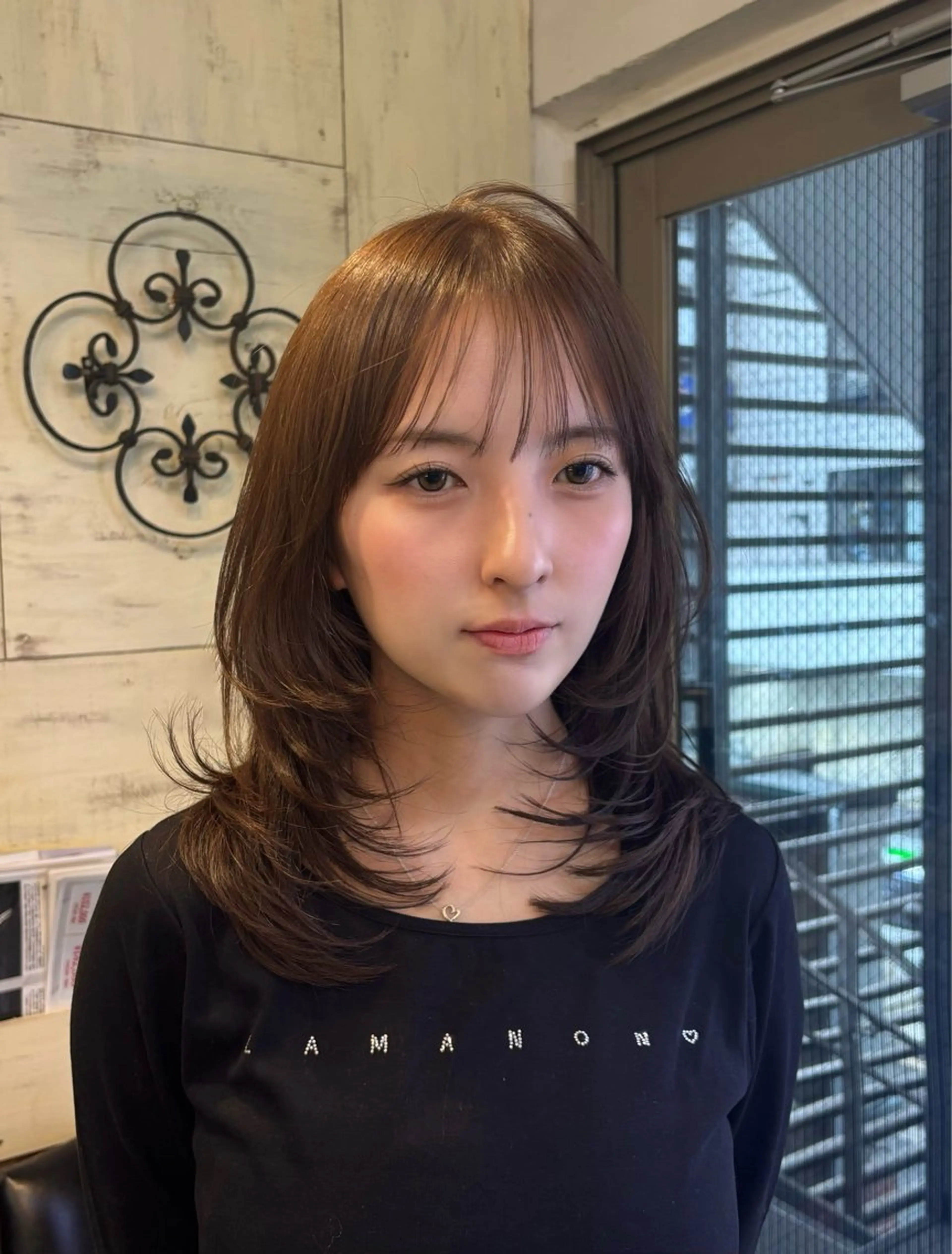 ミディアム カラー ベージュカラー ハッシュカット レイヤーカット カット ヘアカラー トリートメント レイヤー/ハッシュカ ット/顔周り/フウカのヘアスタイル