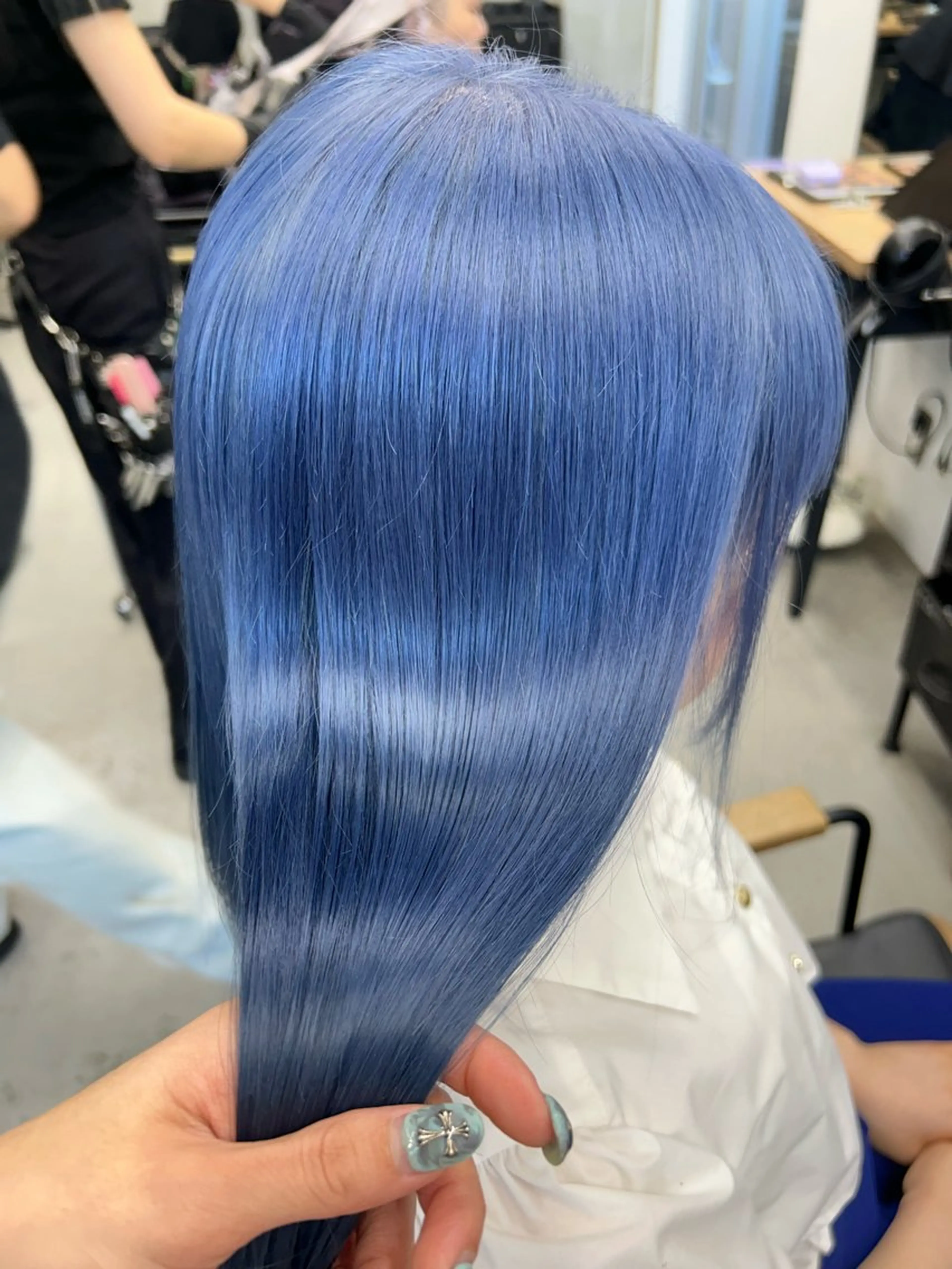 ミディアム カラー メンズ ブルーカラー カット ヘアカラー トリートメント 🧸艶々韓国ヘア 🧁mizunaのヘアスタイル