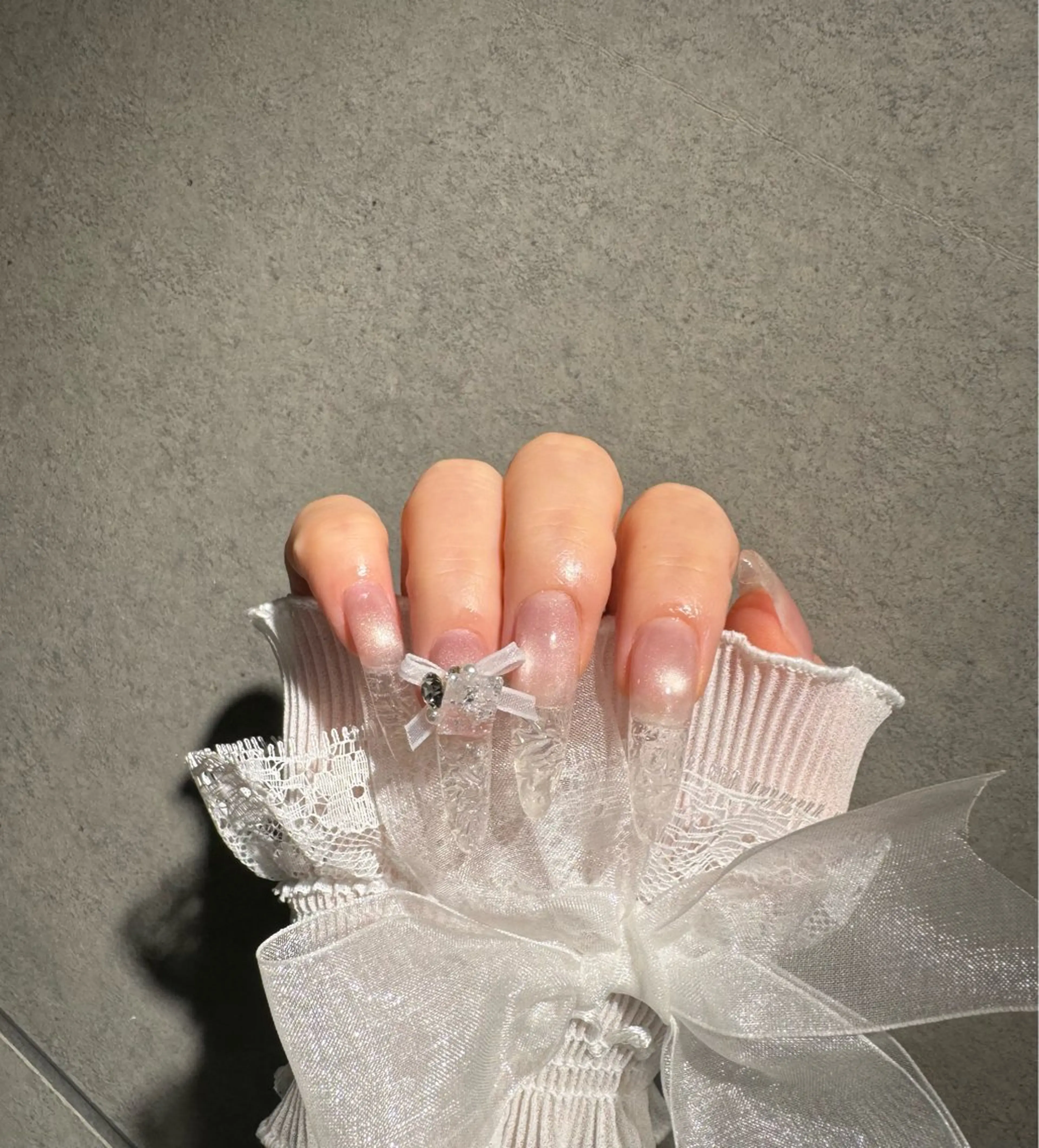 ネイル 長さ出し 氷ネイル・うるうるネイル マグネットネイル ハンドネイル I-nailロング /ワンホン/キラキラのネイルデザイン