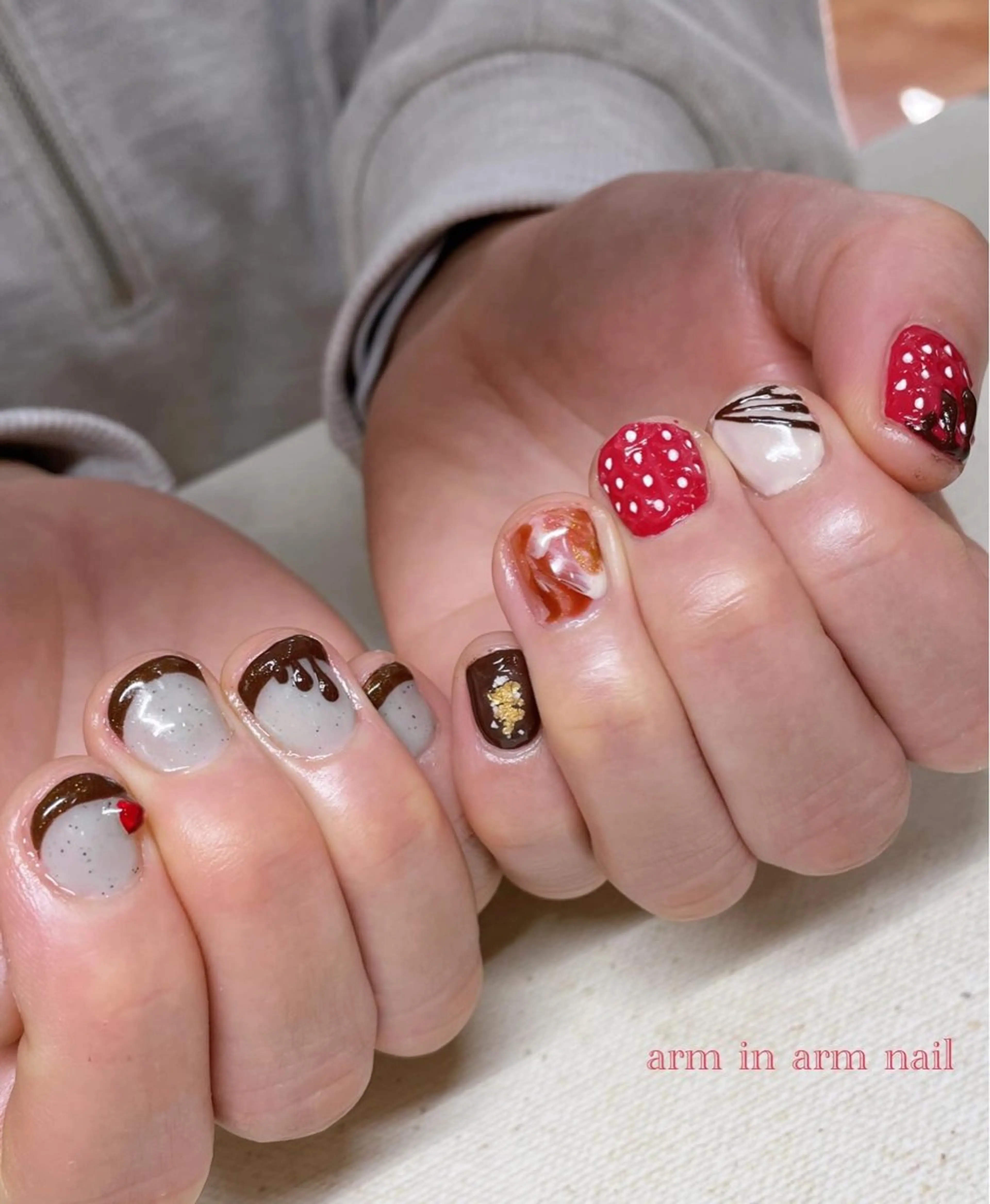 ネイル arm in arm ︎✿Yamamotoのマツエク・マツパデザイン