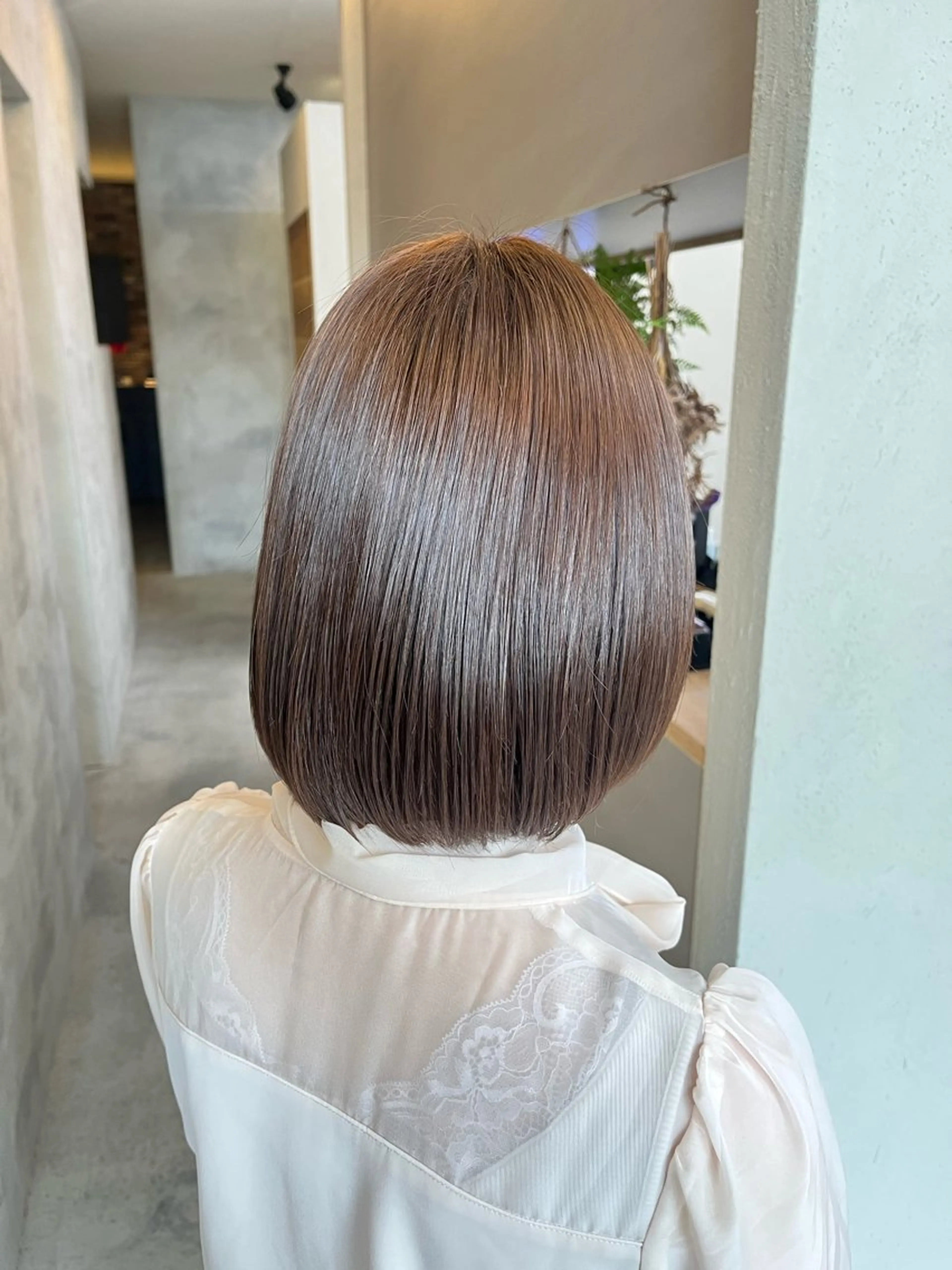 ショート カラー ベージュカラー カット ヘアカラー トリートメント Yuka /ツヤカラー✨のヘアスタイル