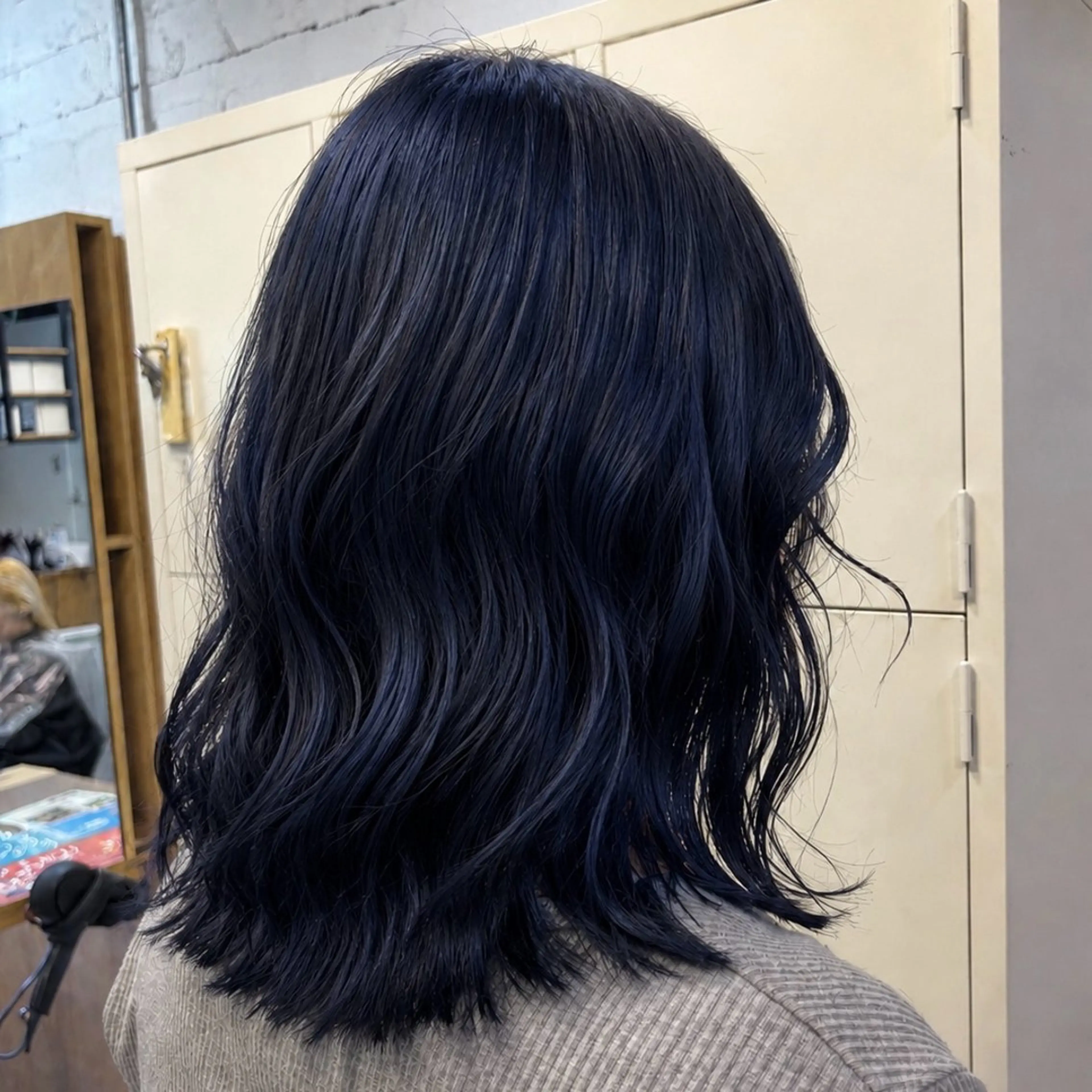 ミディアム カラー カット ヘアカラー トリートメント ツヤ髪ハイトーン ×レイヤー🌝ﾘｵのヘアスタイル