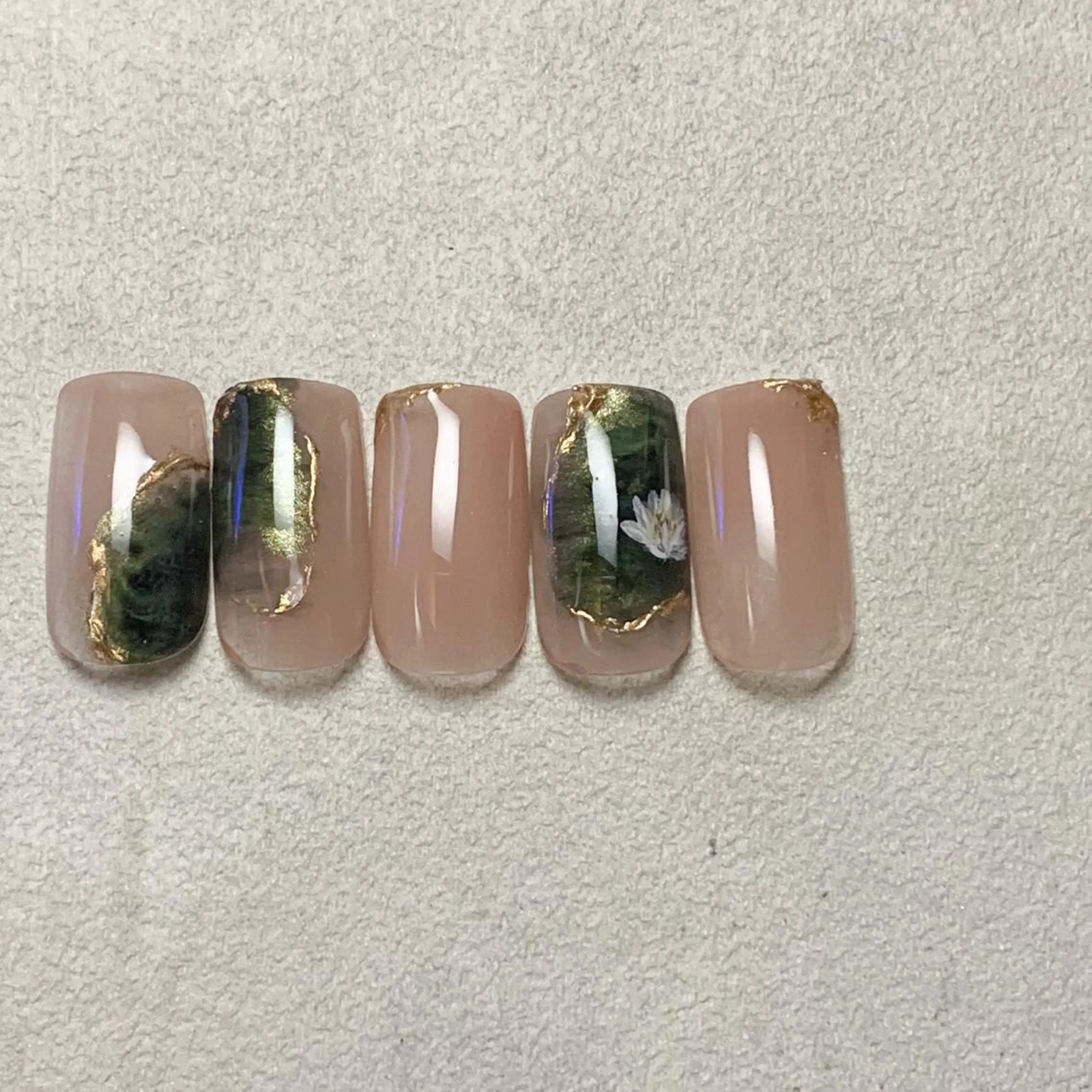 ネイル FIORITURA aiのネイルデザイン