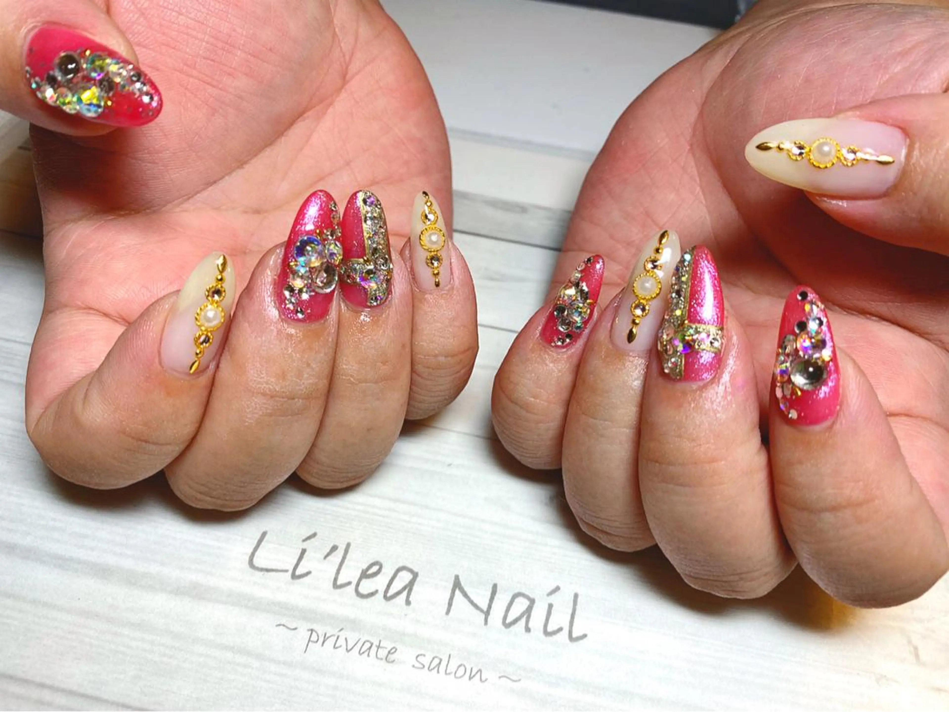 ネイル Li'leaNail AINAのネイルデザイン