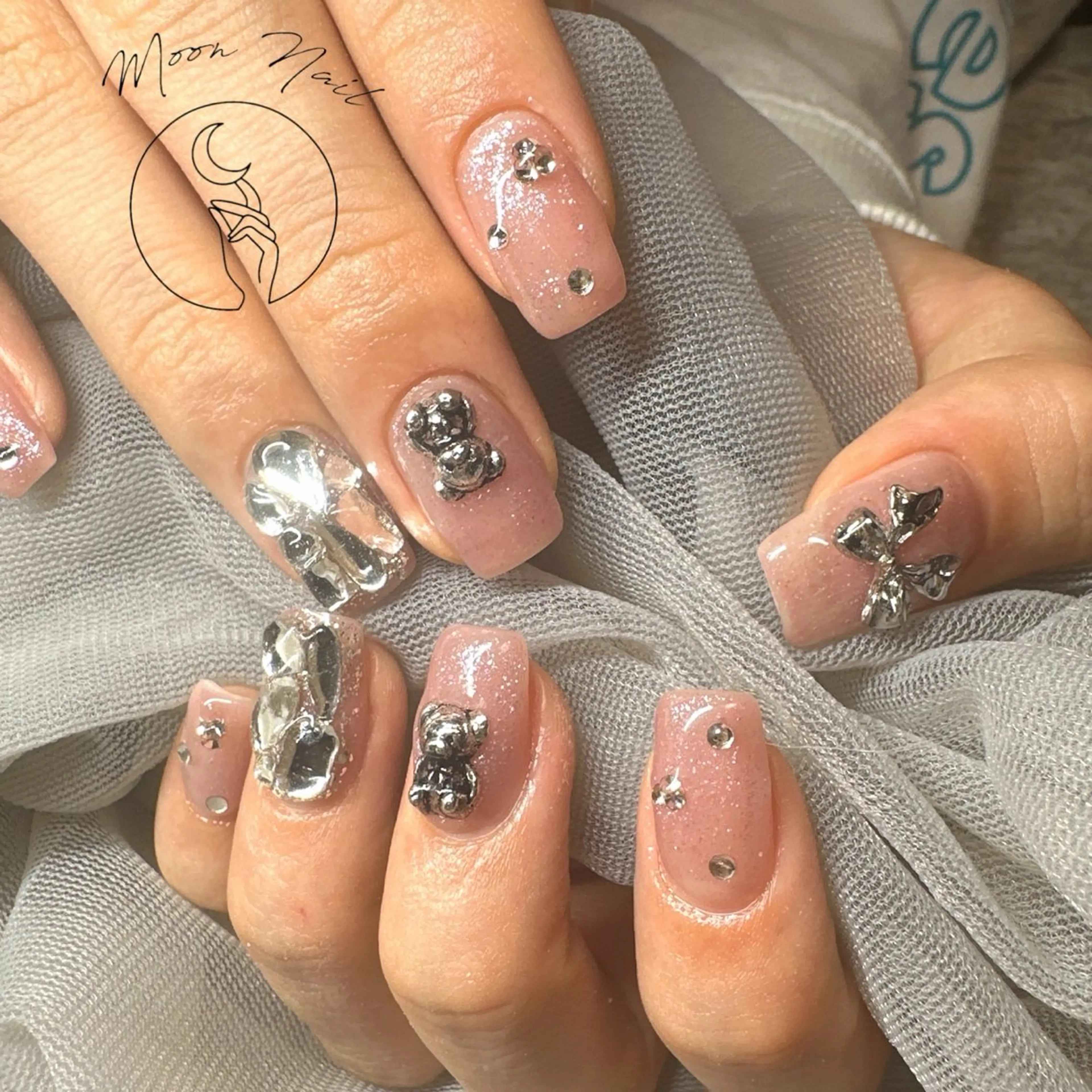 ネイル ハンドネイル Moon  Nail /栄　大須のネイルデザイン