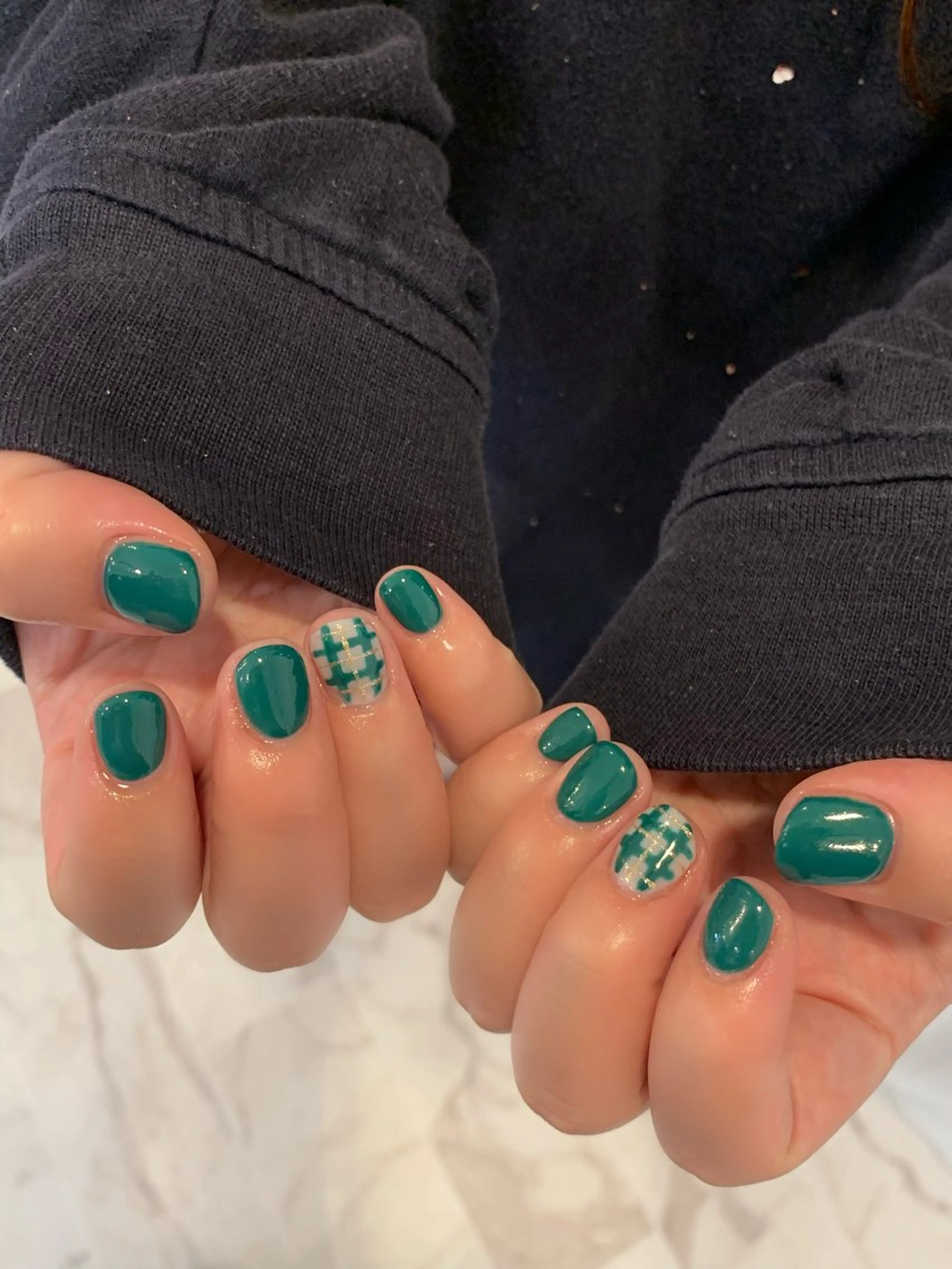 ネイル グリーン ハンドネイル 【ANEMONA】 NIHOのマツエク・マツパデザイン