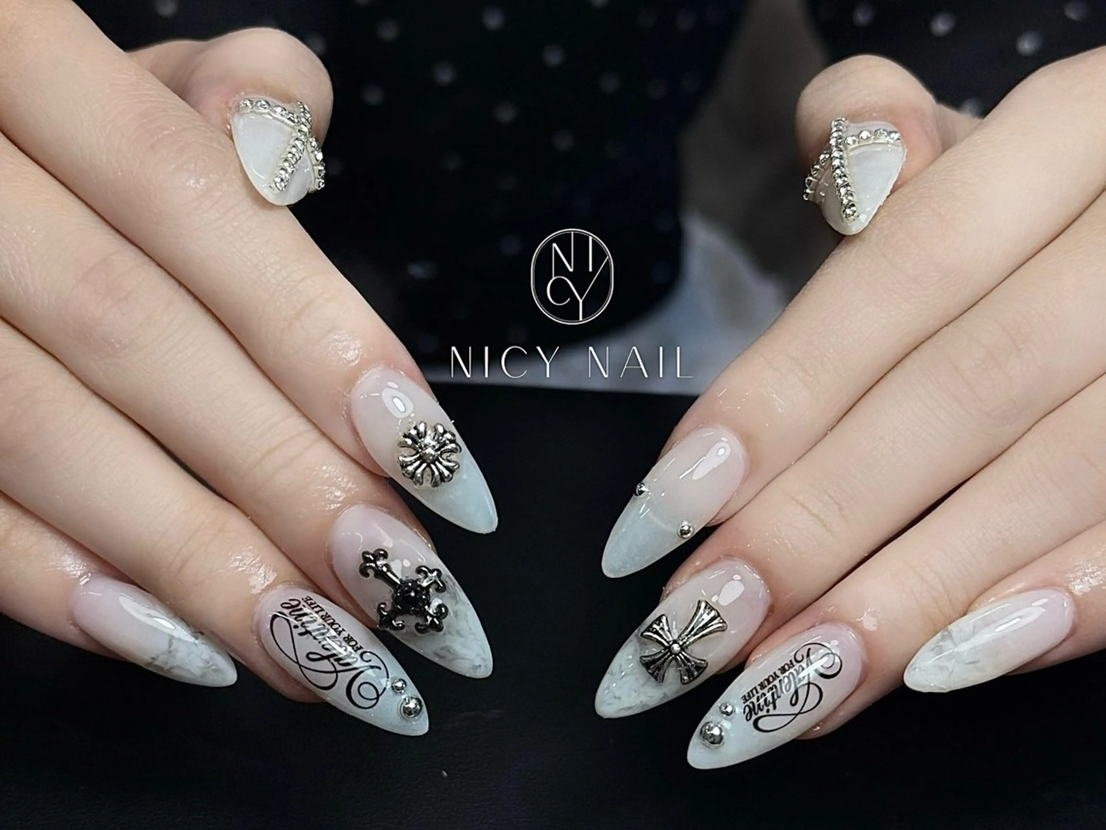 ネイル ハンドネイル NICY NAIL 池袋のネイルデザイン