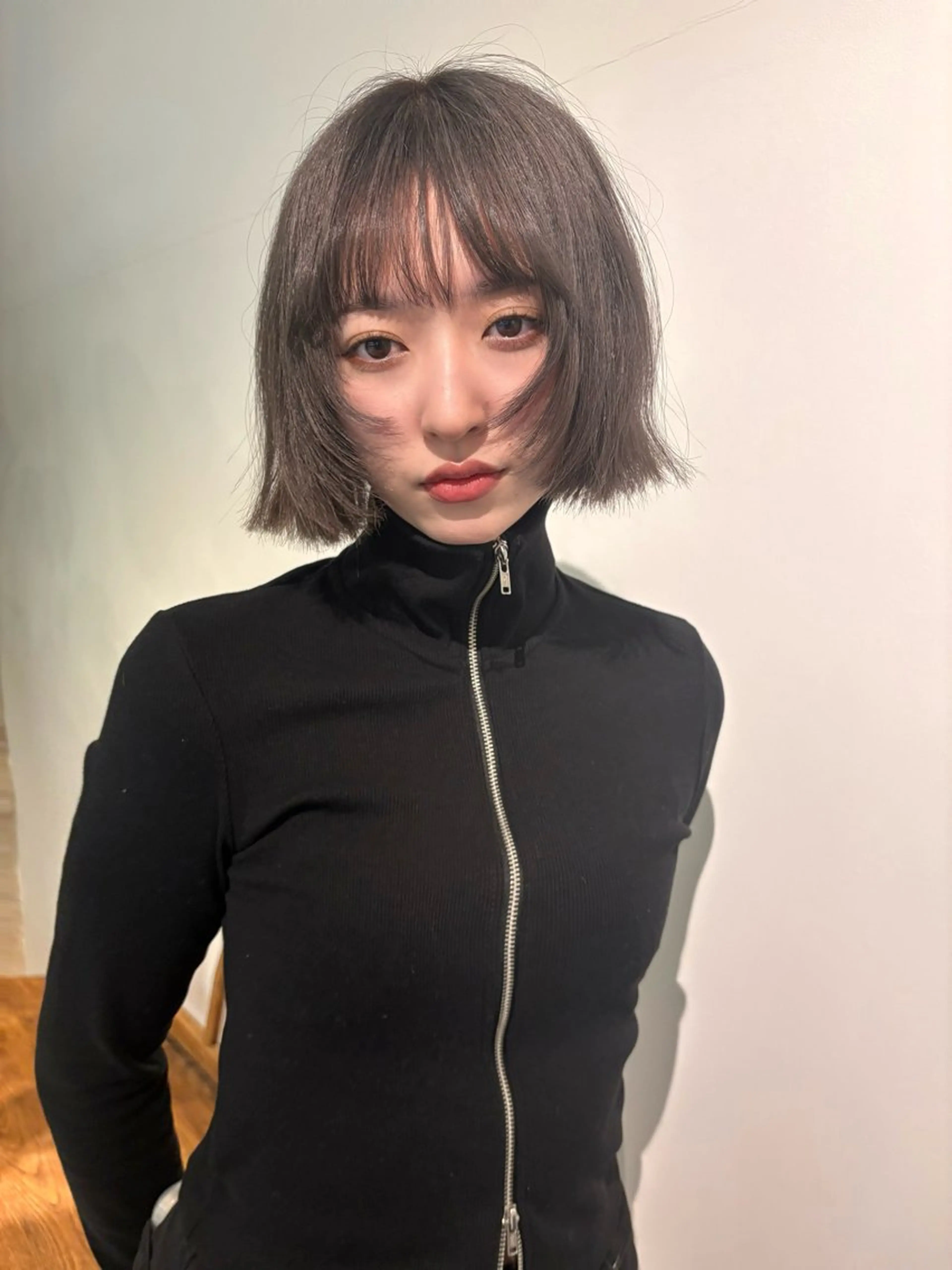 ショート レイヤーカット Fev YUZUのヘアスタイル