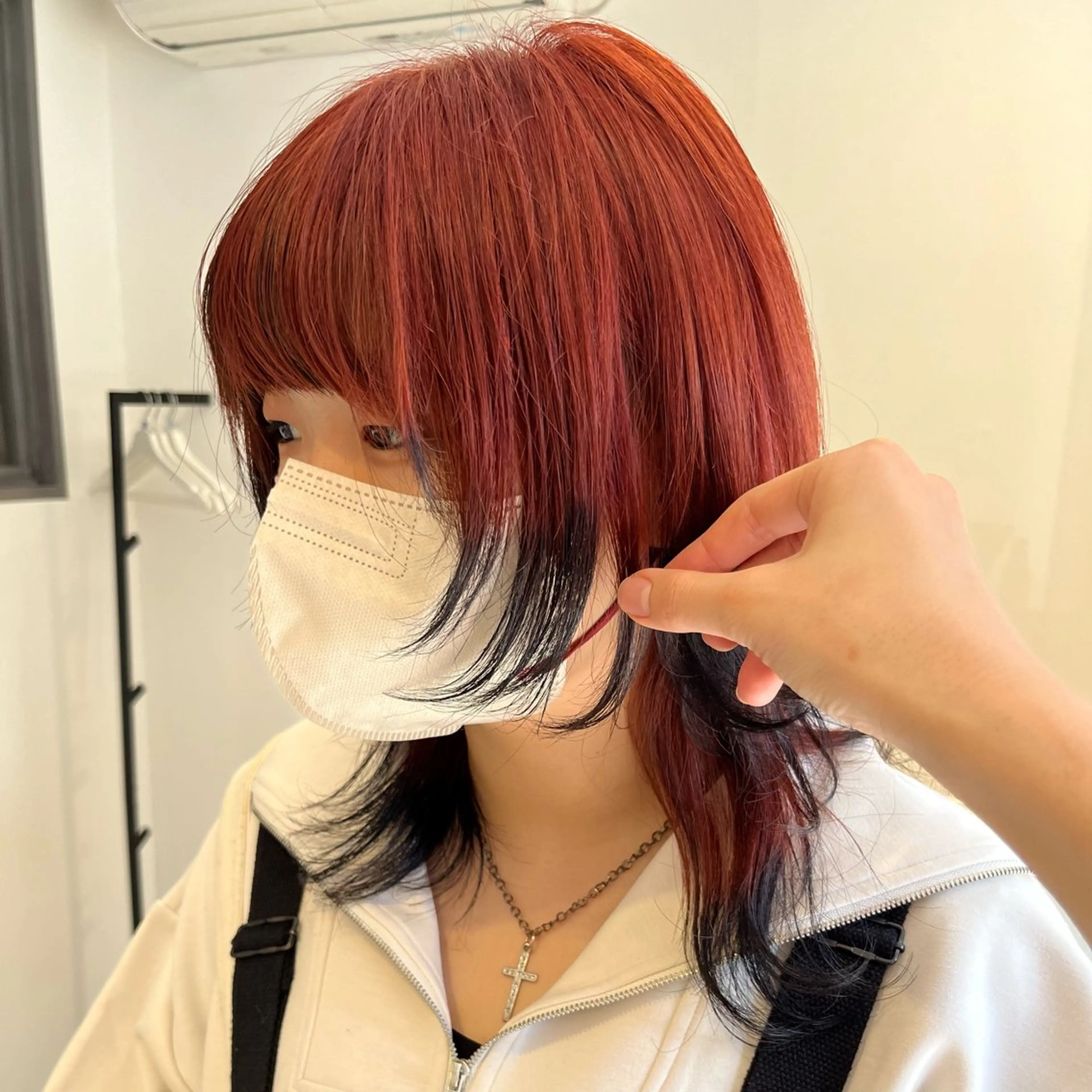 ミディアム 平居 リサのヘアスタイル