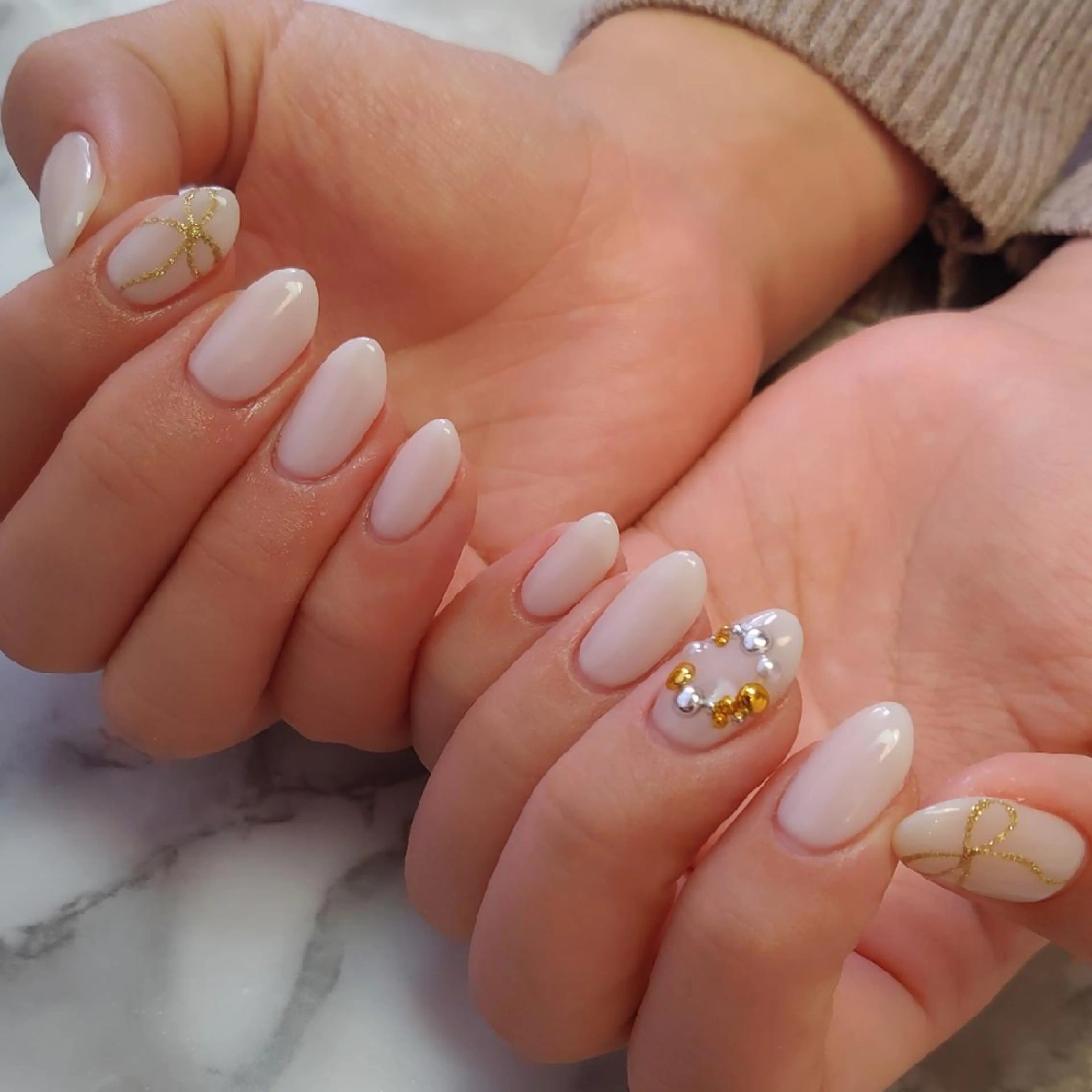 ネイル ジェヌインネイル 河内のネイルデザイン